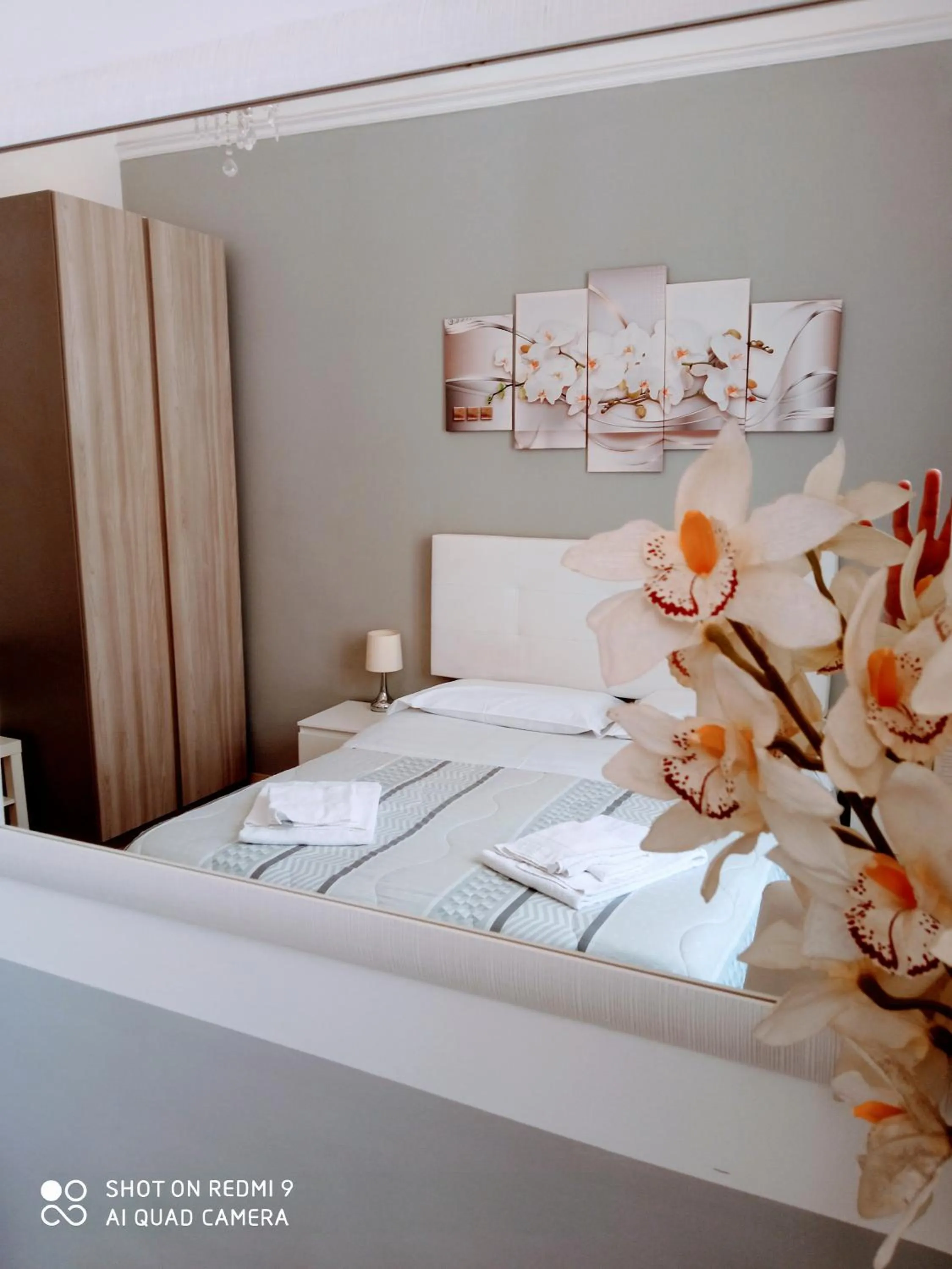 Bedroom, Bed in El Dorado Vatican