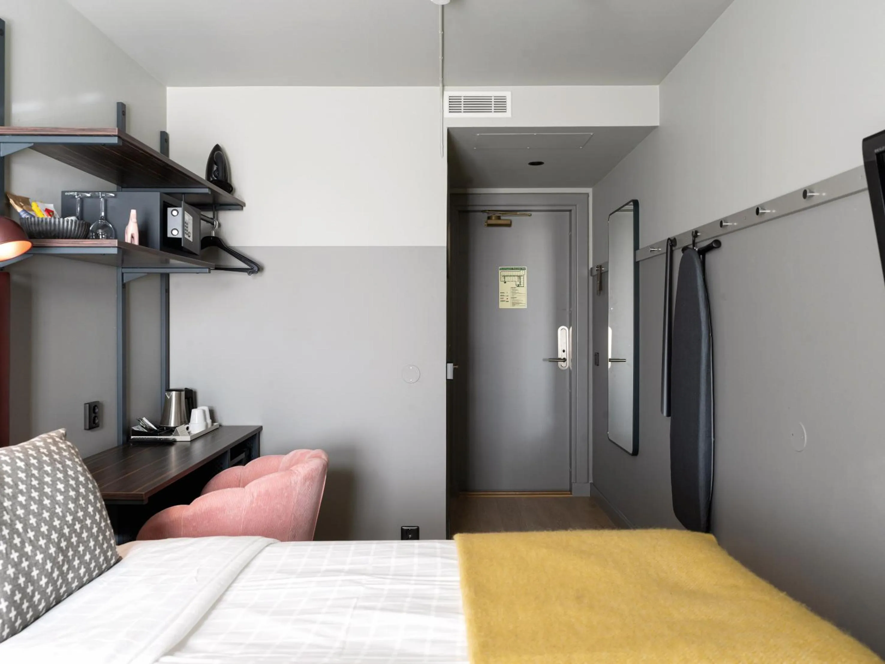 Bed in Elite City Hotel, Örebro