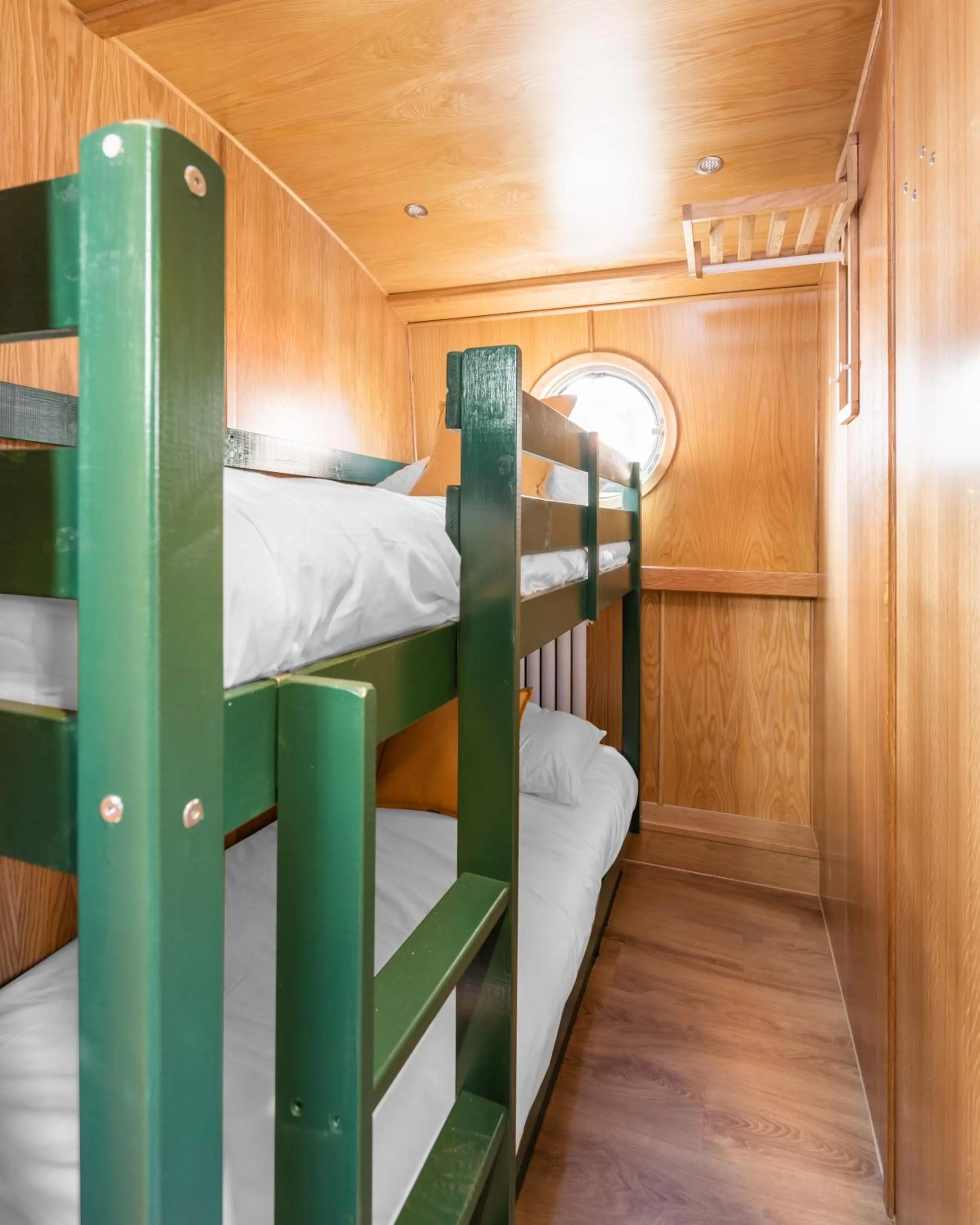 bunk bed, Bed in Edinburgh - Houseboats