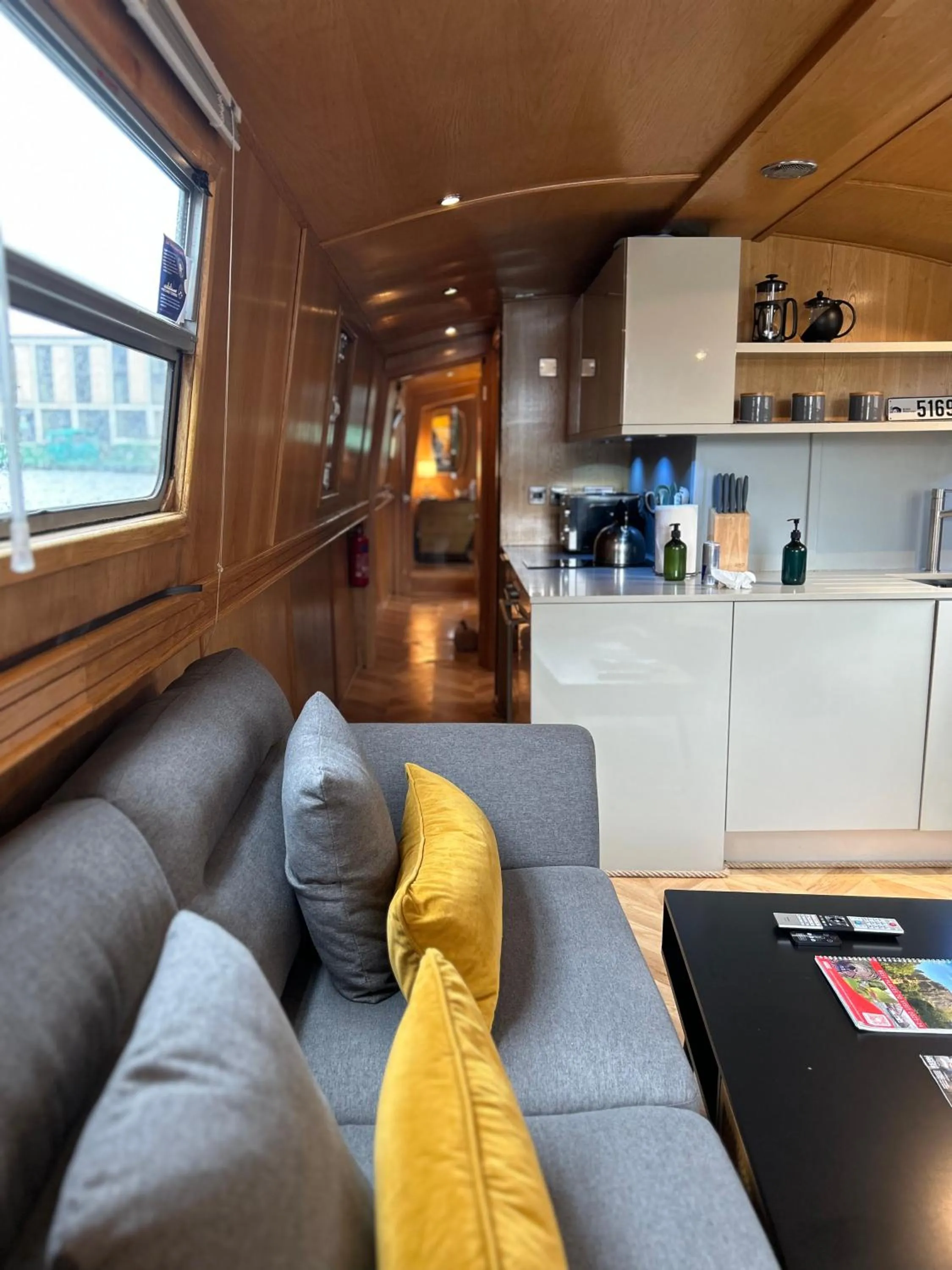Living room in Edinburgh - Houseboats