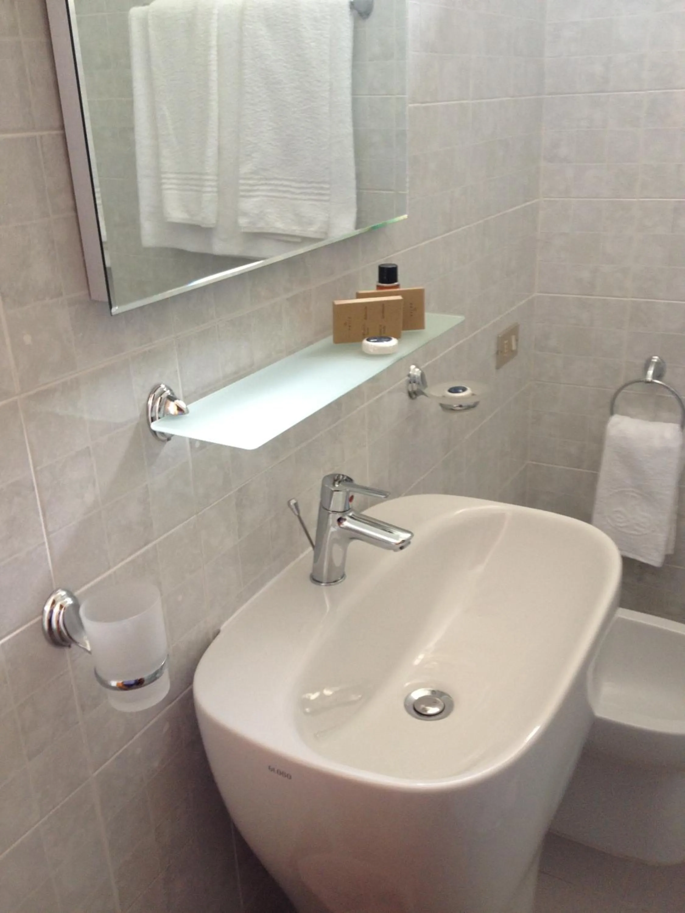 Bathroom in Hotel Mediterraneo