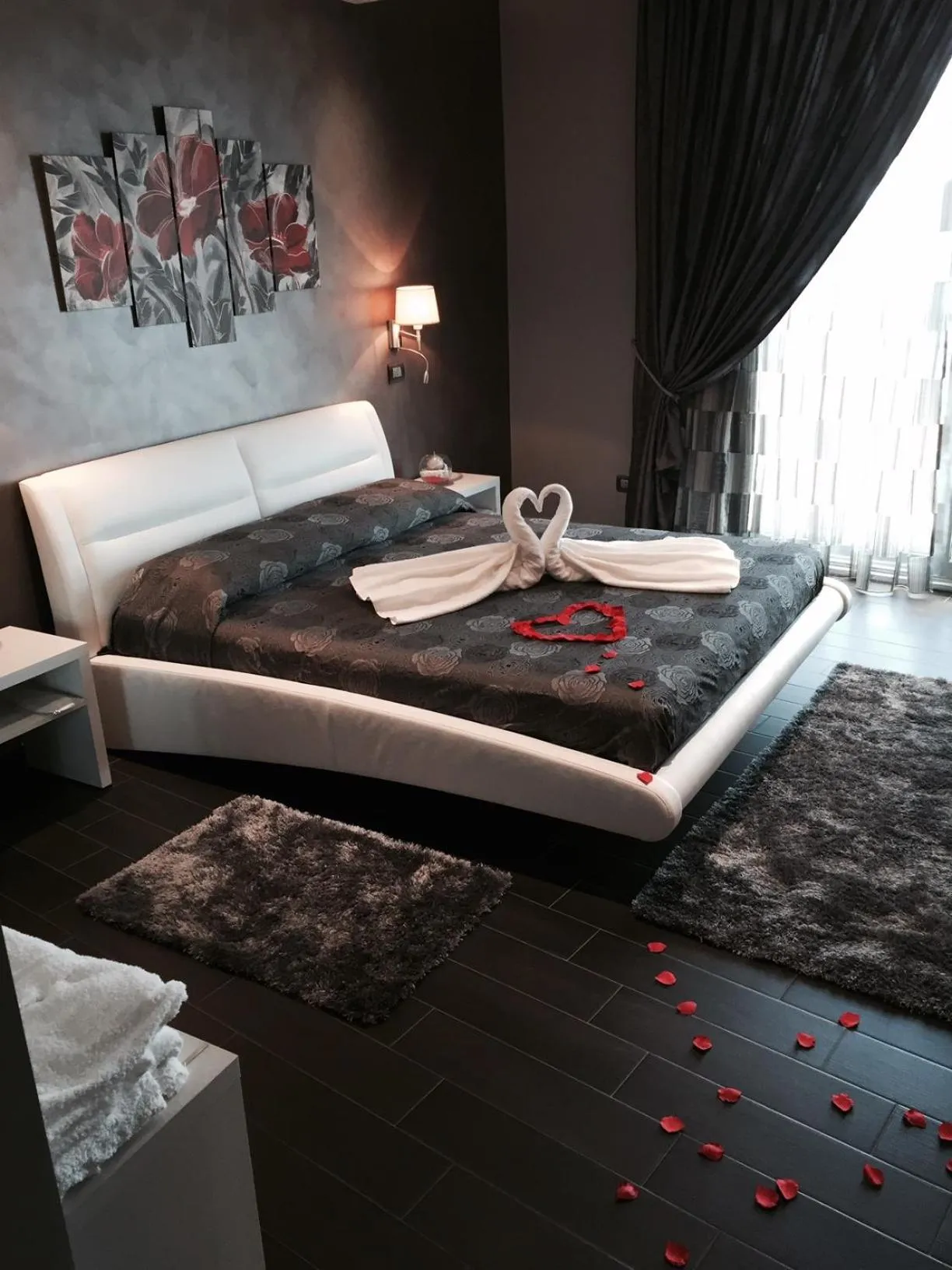 Day, Bed in Hotel Mediterraneo