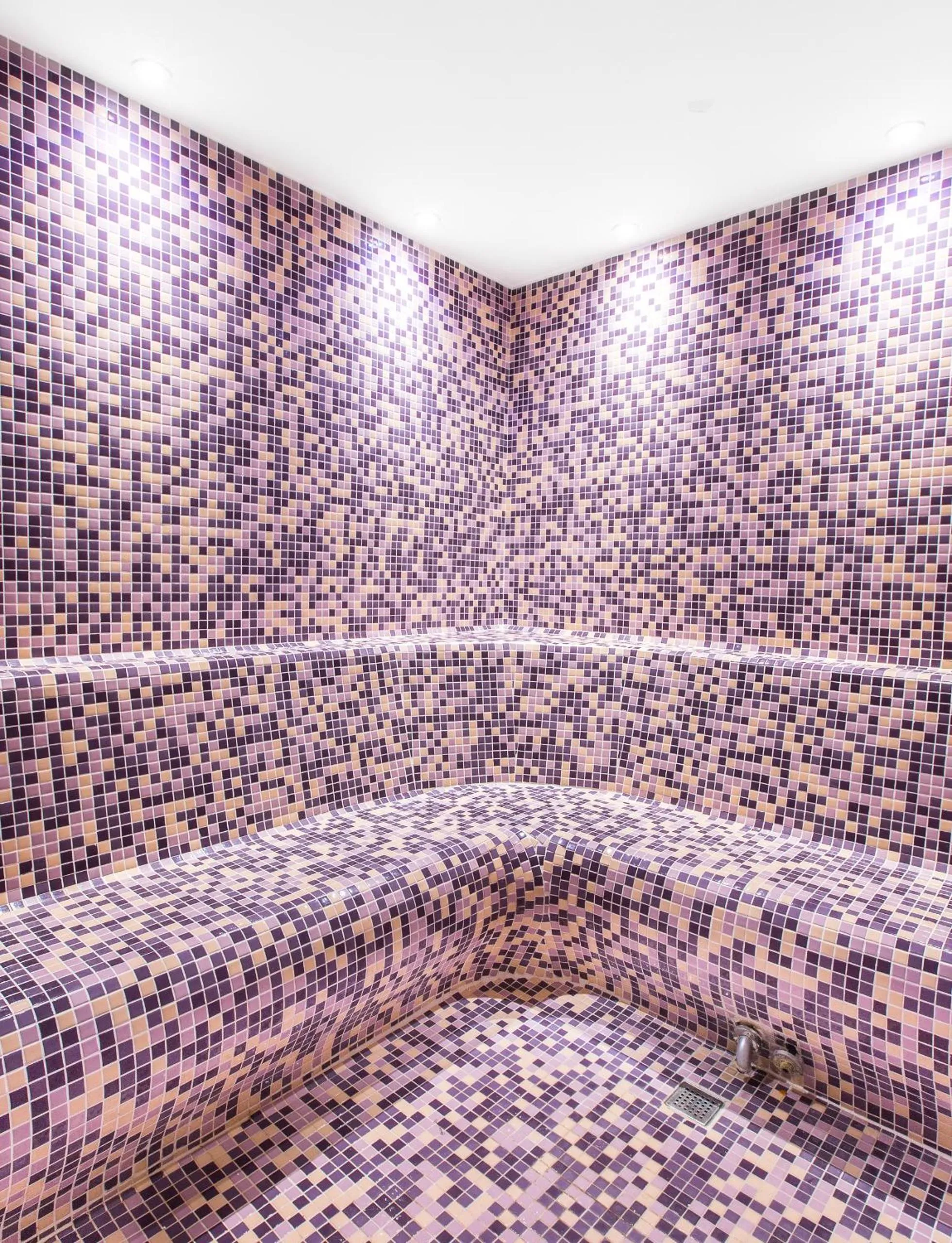 Steam room in Vicenza Hotel Istanbul Old City