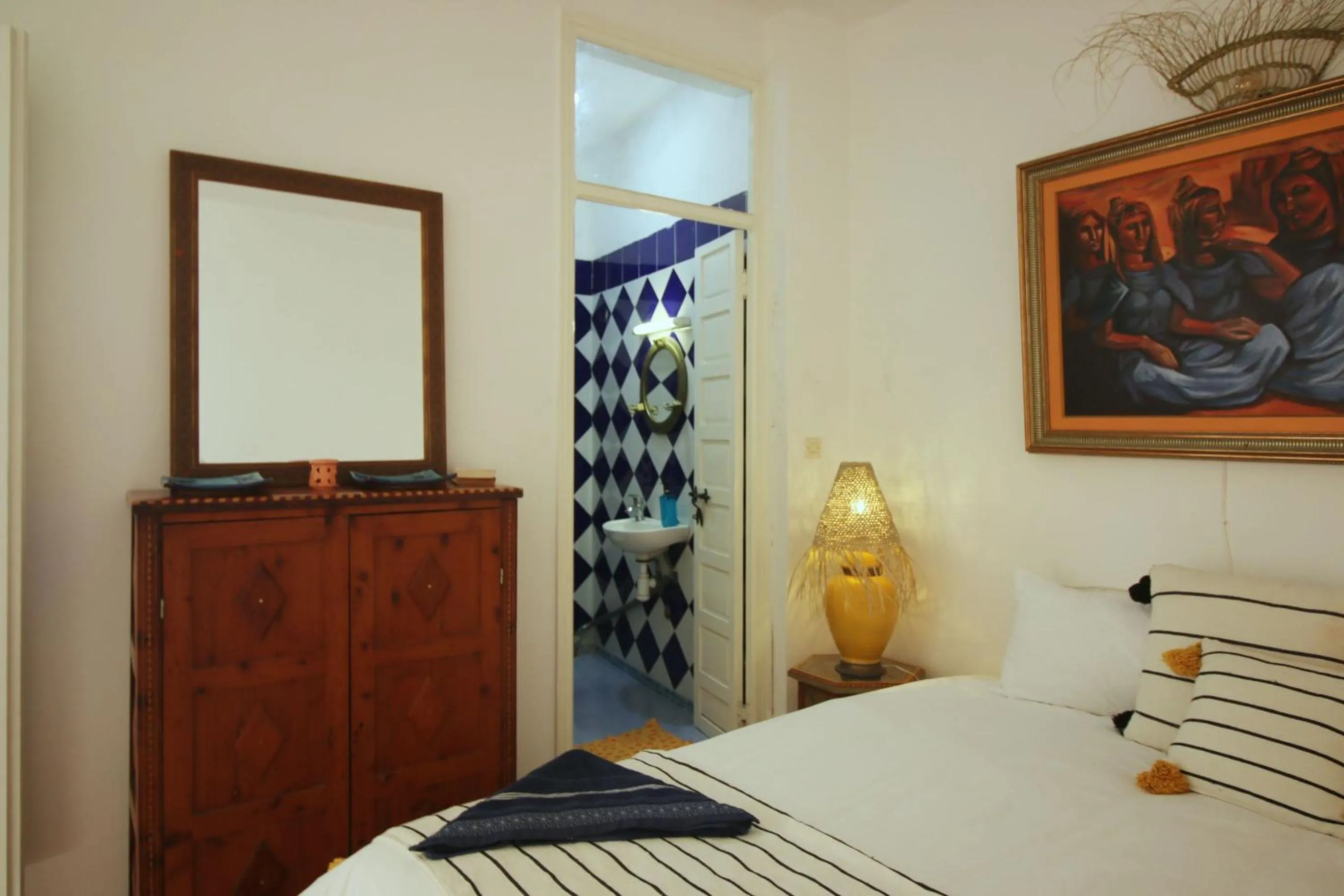 Decorative detail, Bed in Riad Dar Zayna