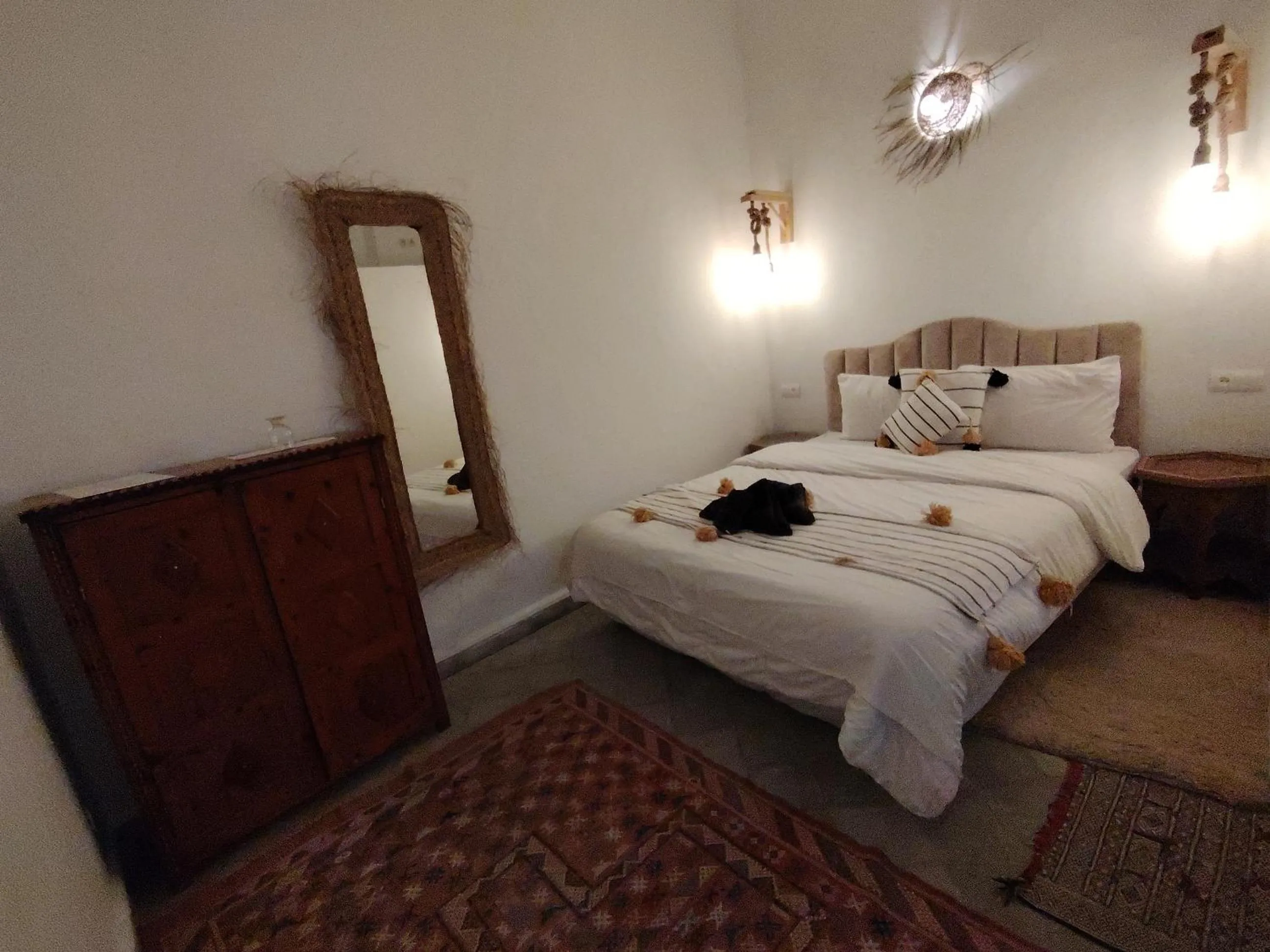 Photo of the whole room, Bed in Riad Dar Zayna