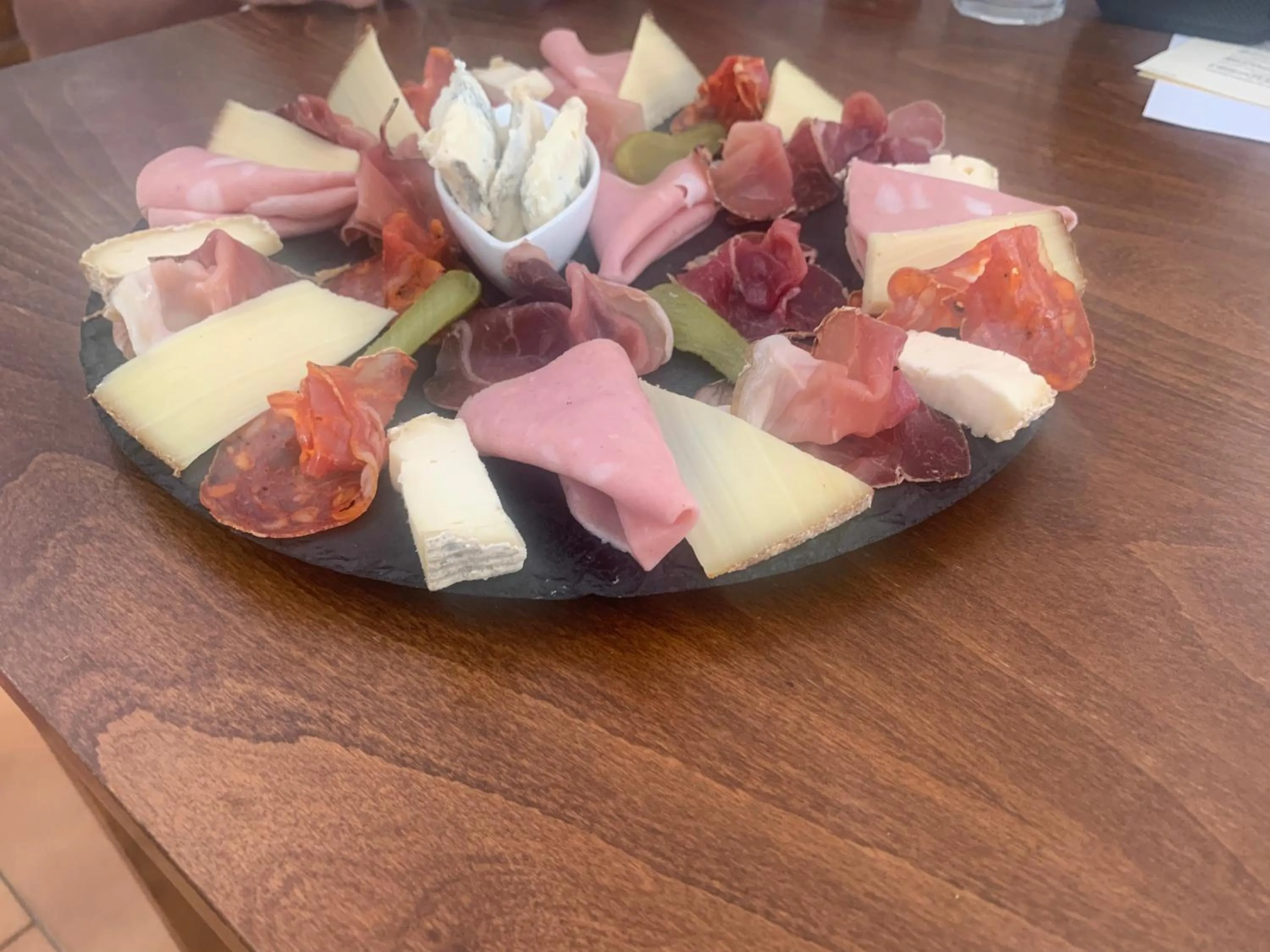 HUMAN HOTEL RESIDENCE ex esparrus