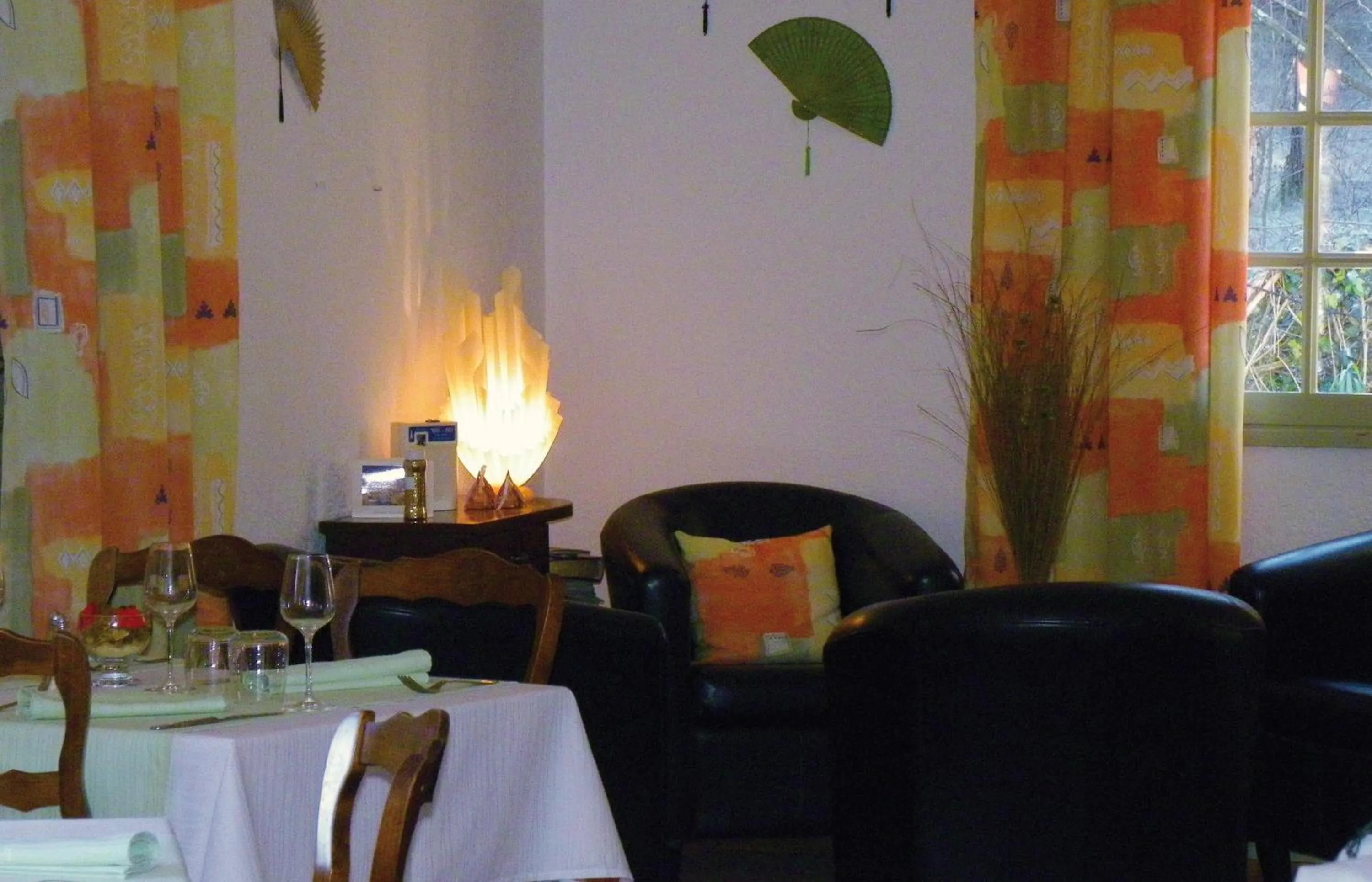 Lounge or bar in HUMAN HOTEL RESIDENCE ex esparrus