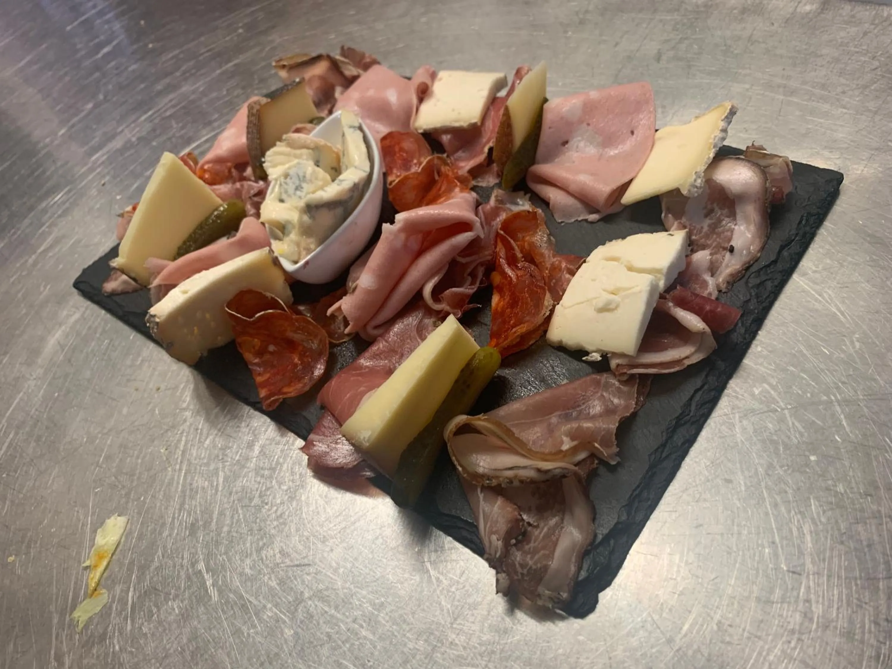 HUMAN HOTEL RESIDENCE ex esparrus