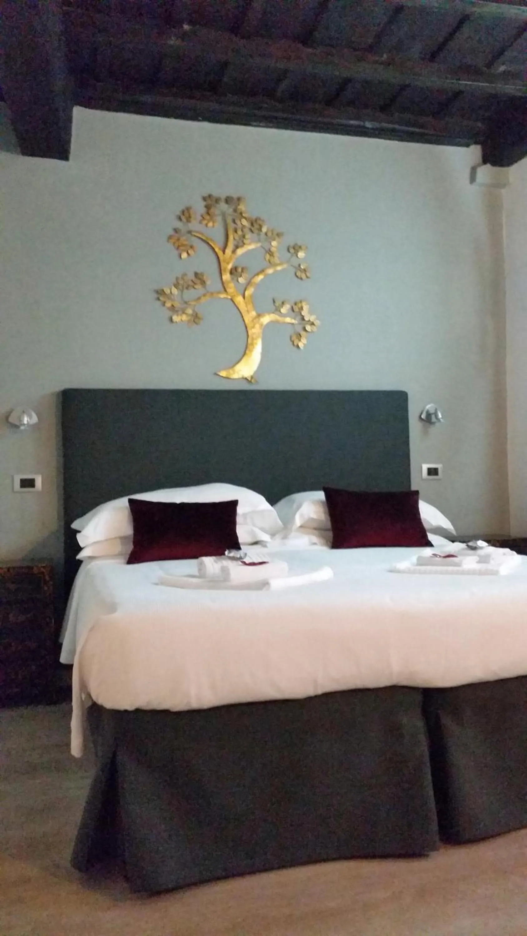 Photo of the whole room, Bed in Navona First Rooms