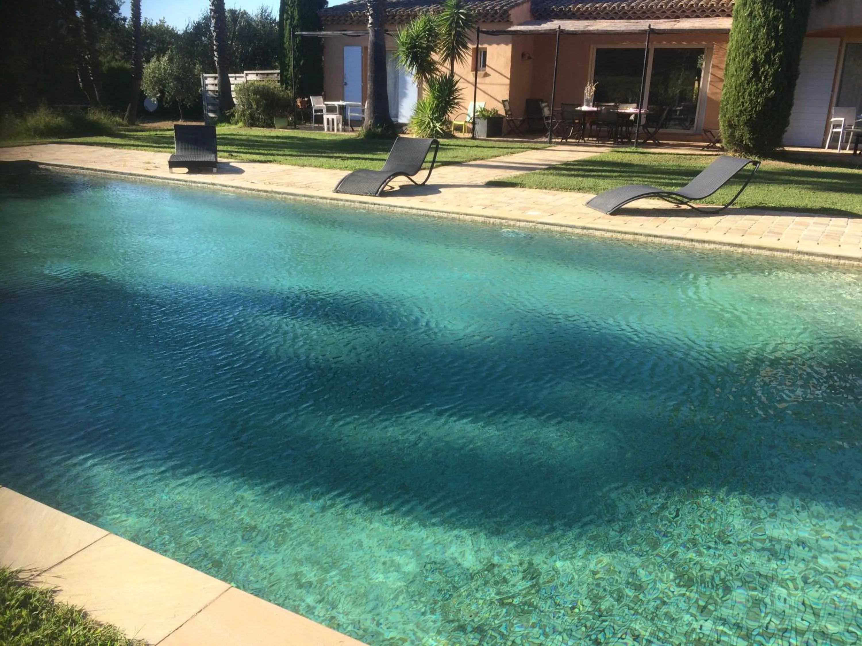 Swimming pool in Clos des Vignes Pampelonne Vineyard