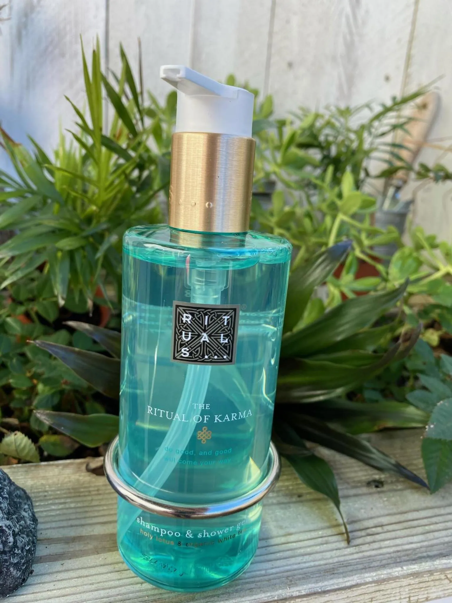 Shower in Hôtel Quai des Pontis