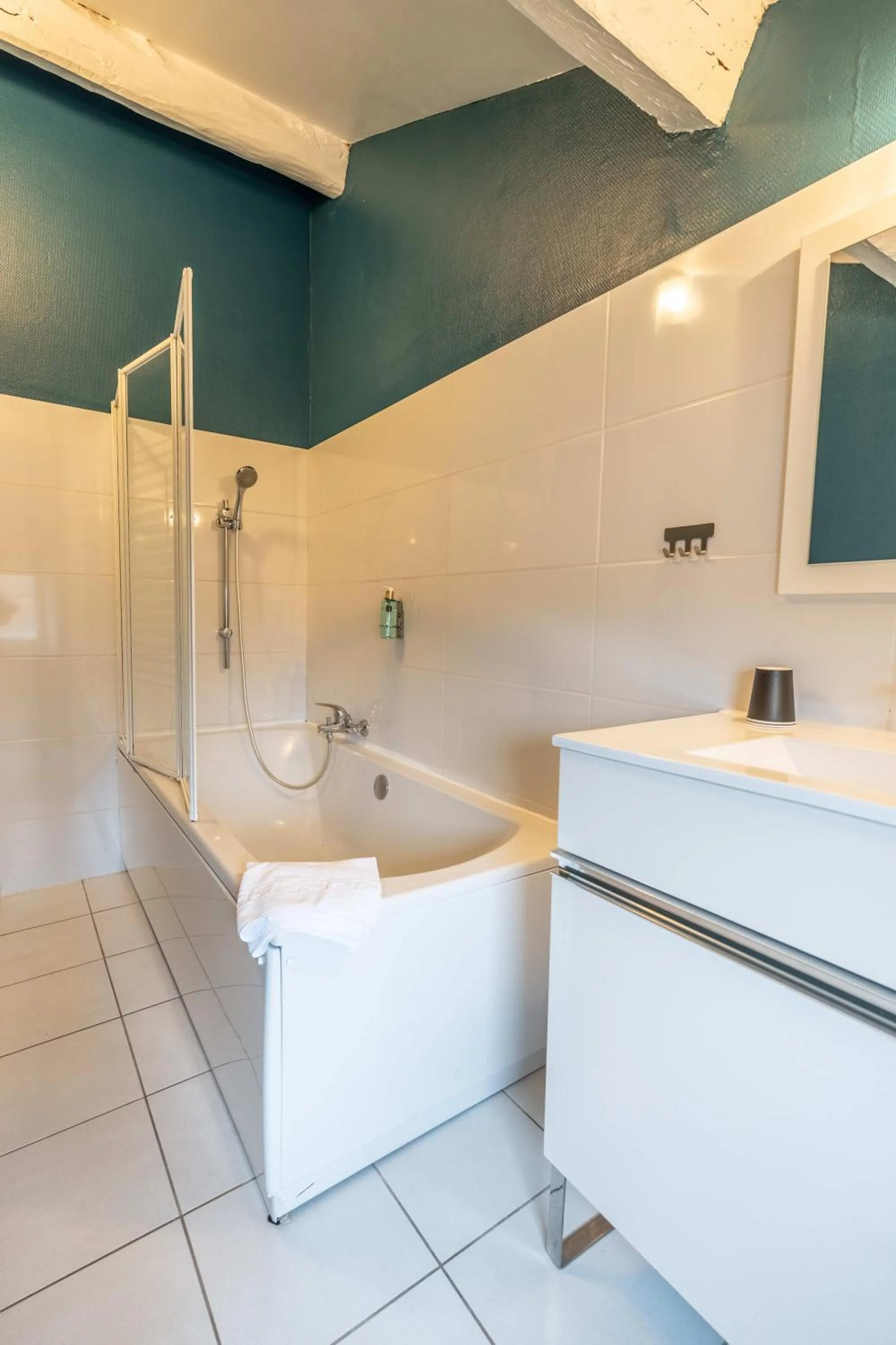 Bathroom in Hôtel Quai des Pontis