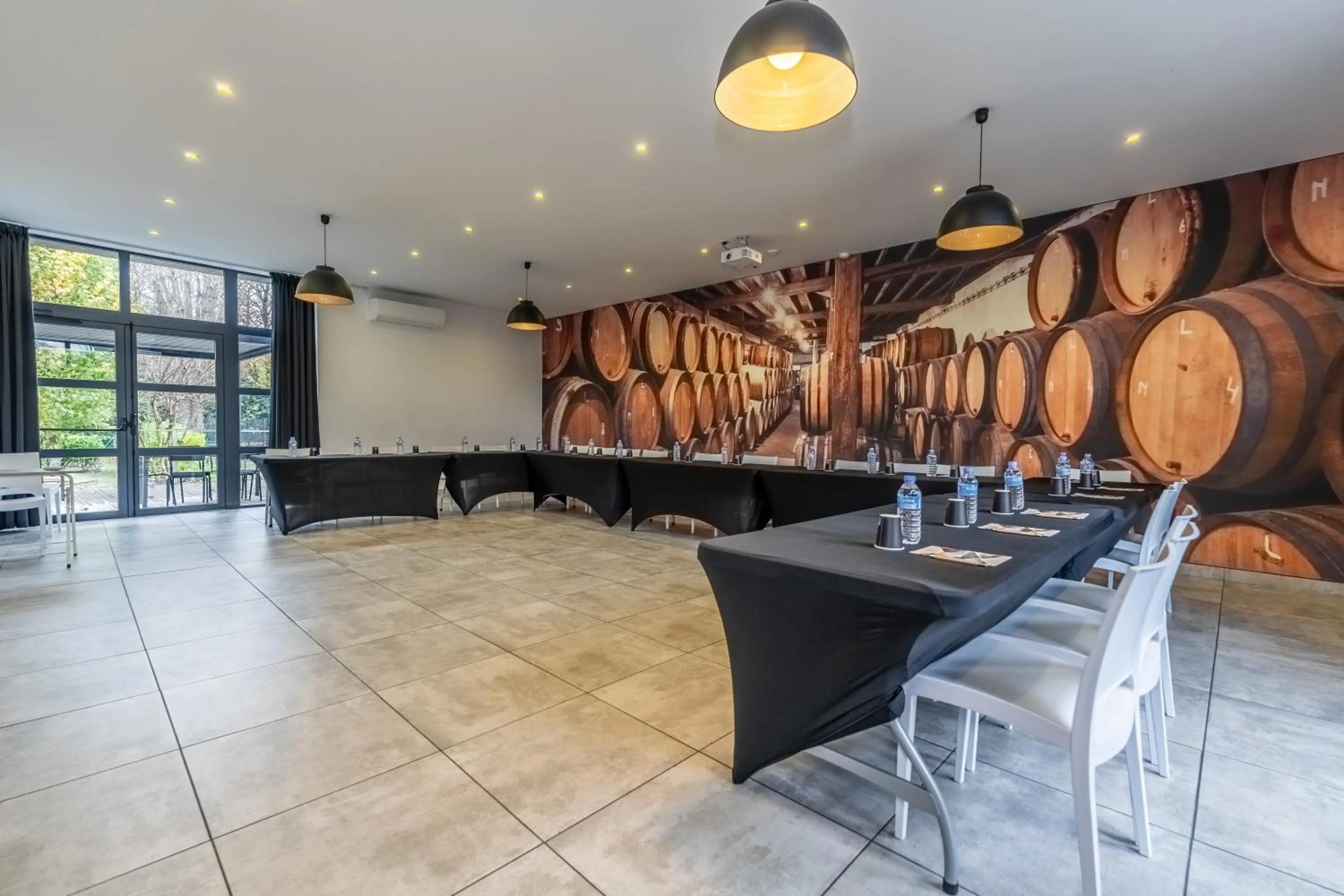 Meeting/conference room in Hôtel Quai des Pontis