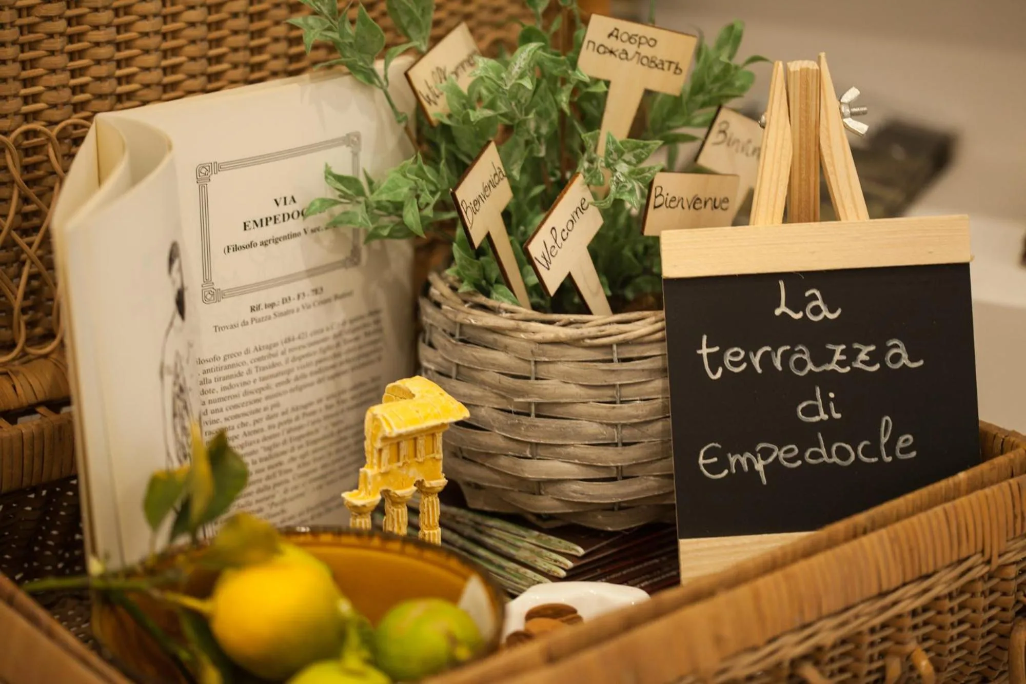 Lobby or reception in La Terrazza di Empedocle