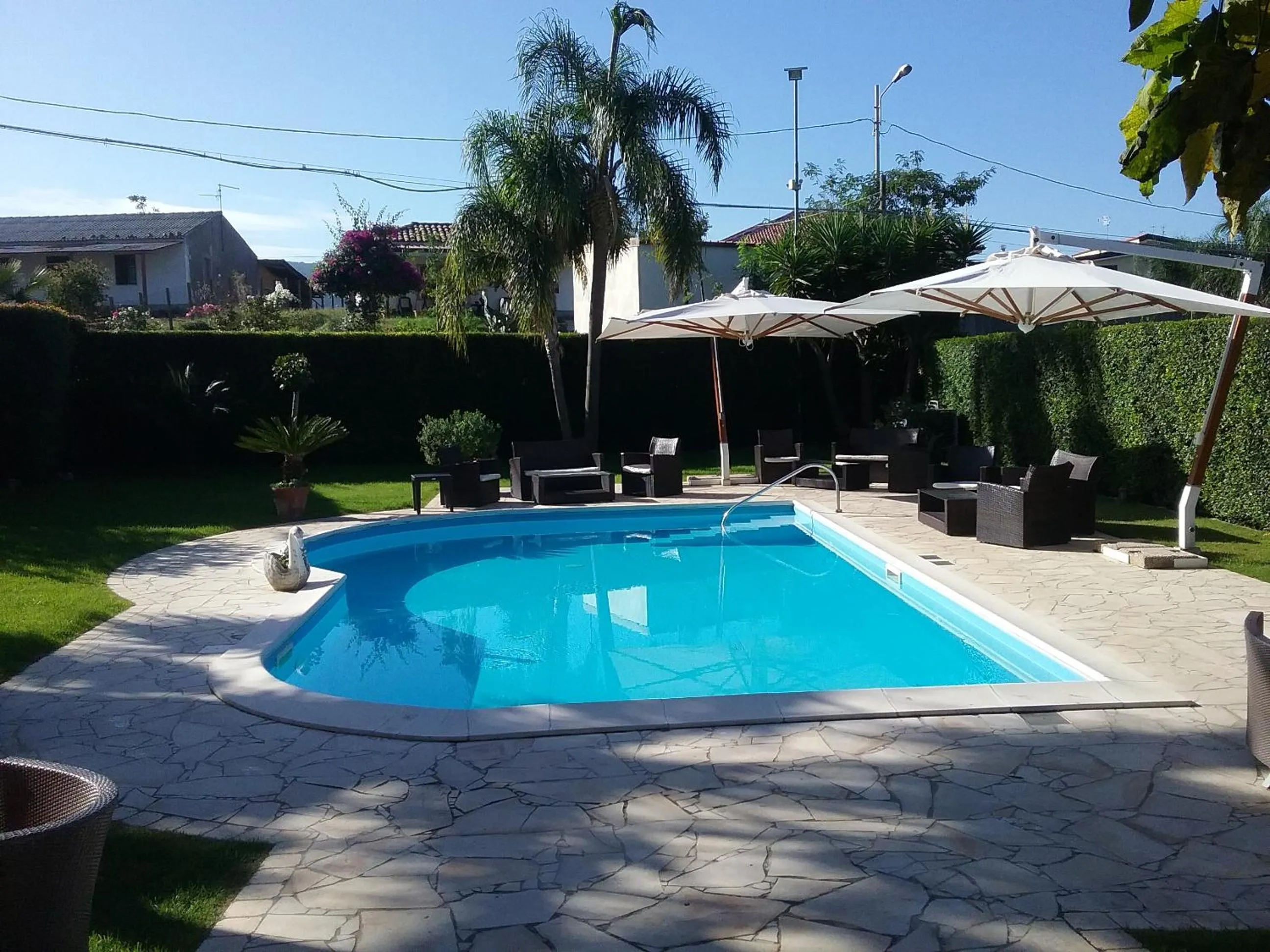 Swimming pool in Gullo Hotel
