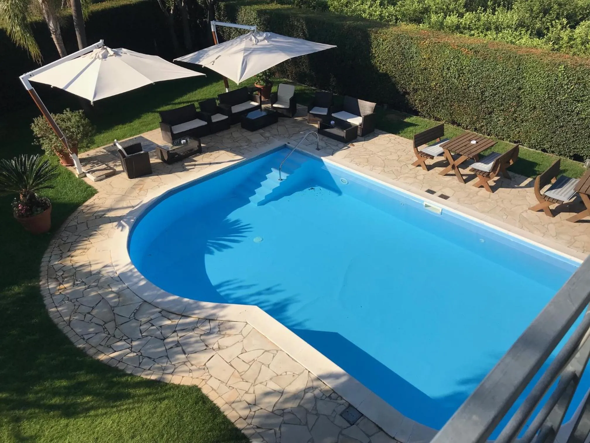 Swimming pool in Gullo Hotel