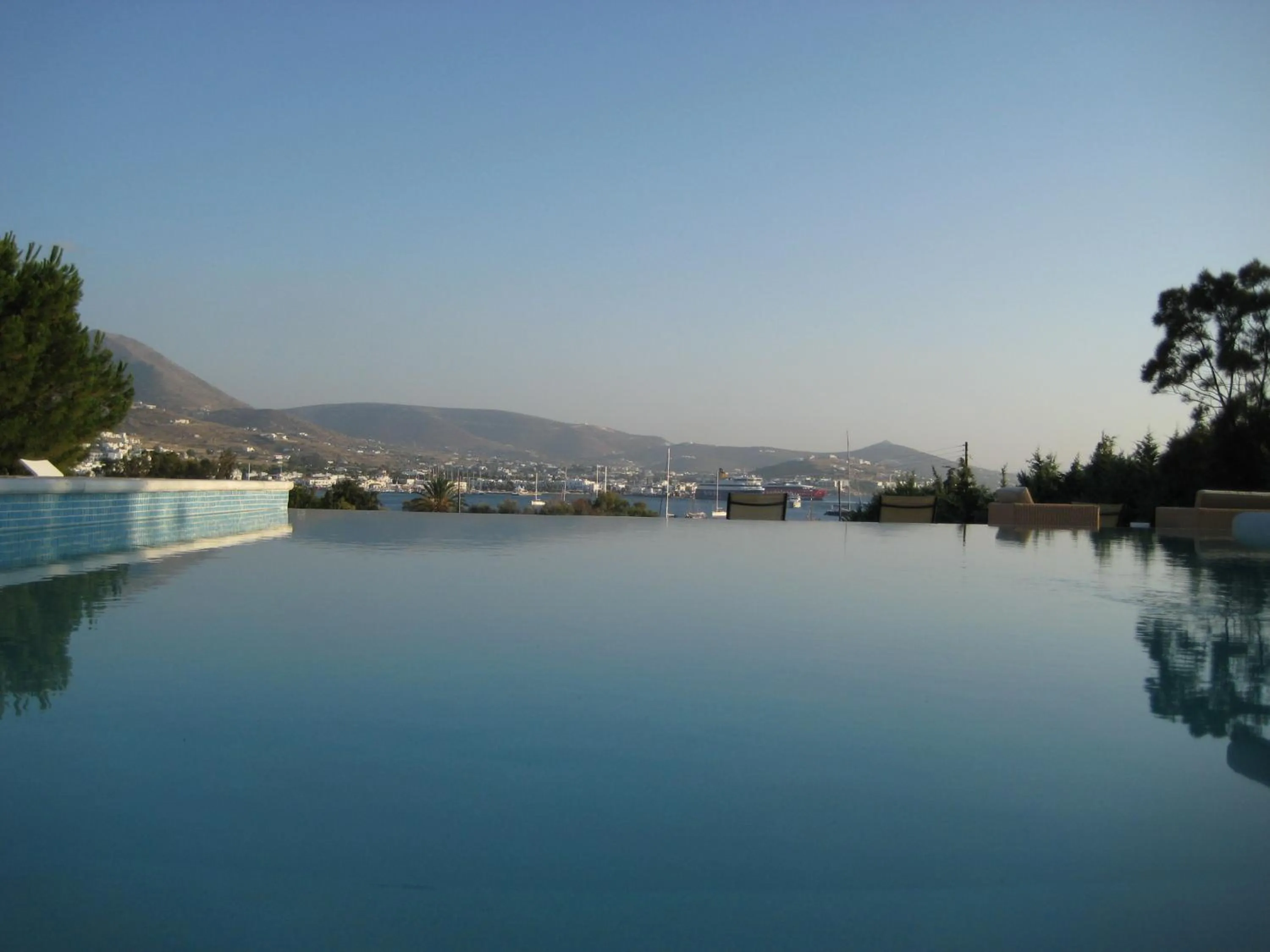 Swimming pool in Roses Beach