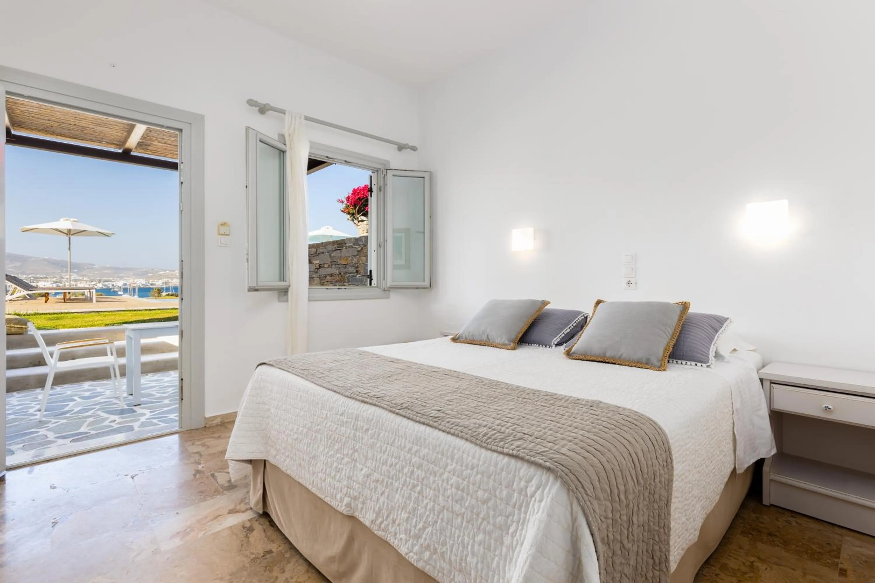 Balcony/Terrace in Roses Beach