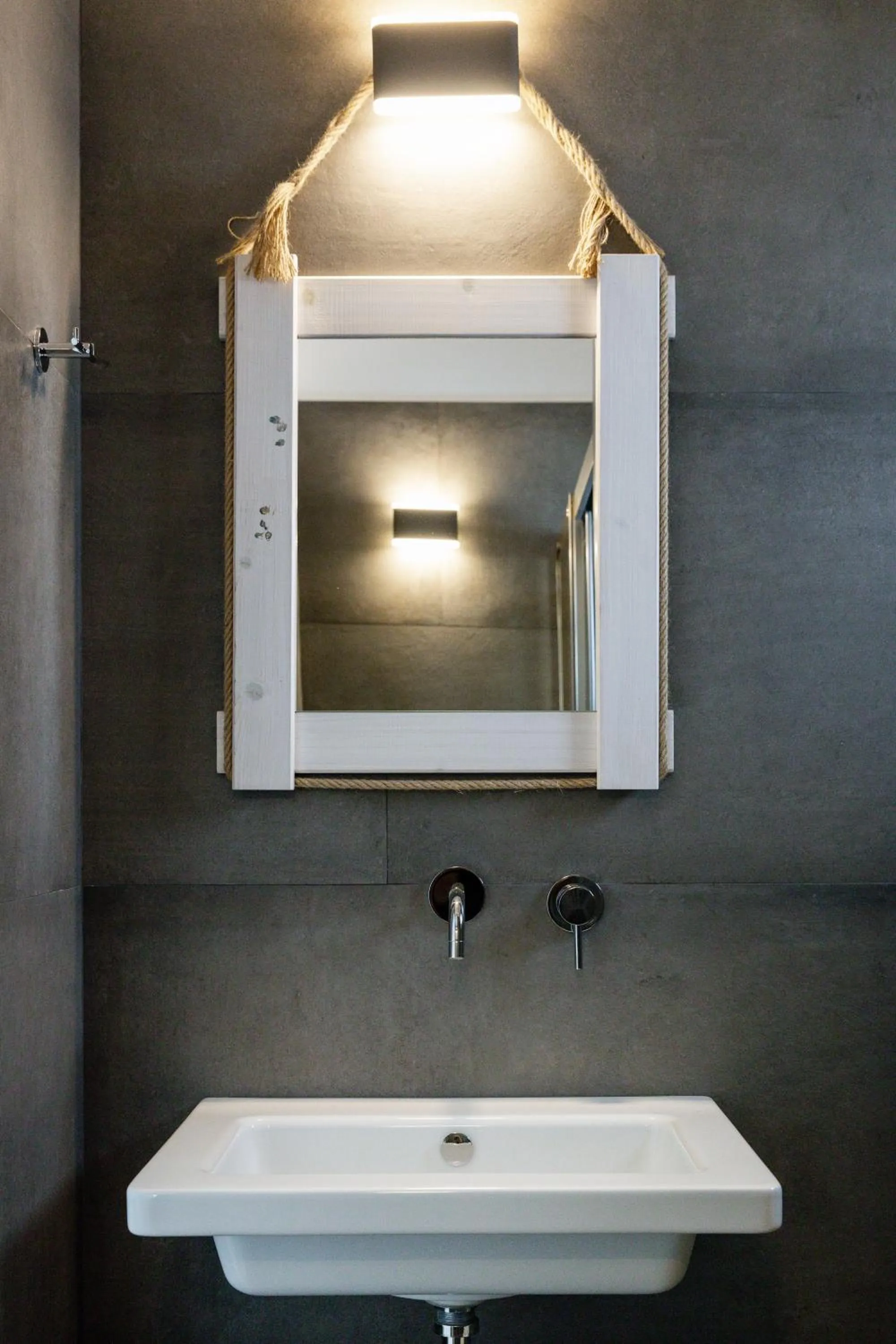 Bathroom in Roses Beach