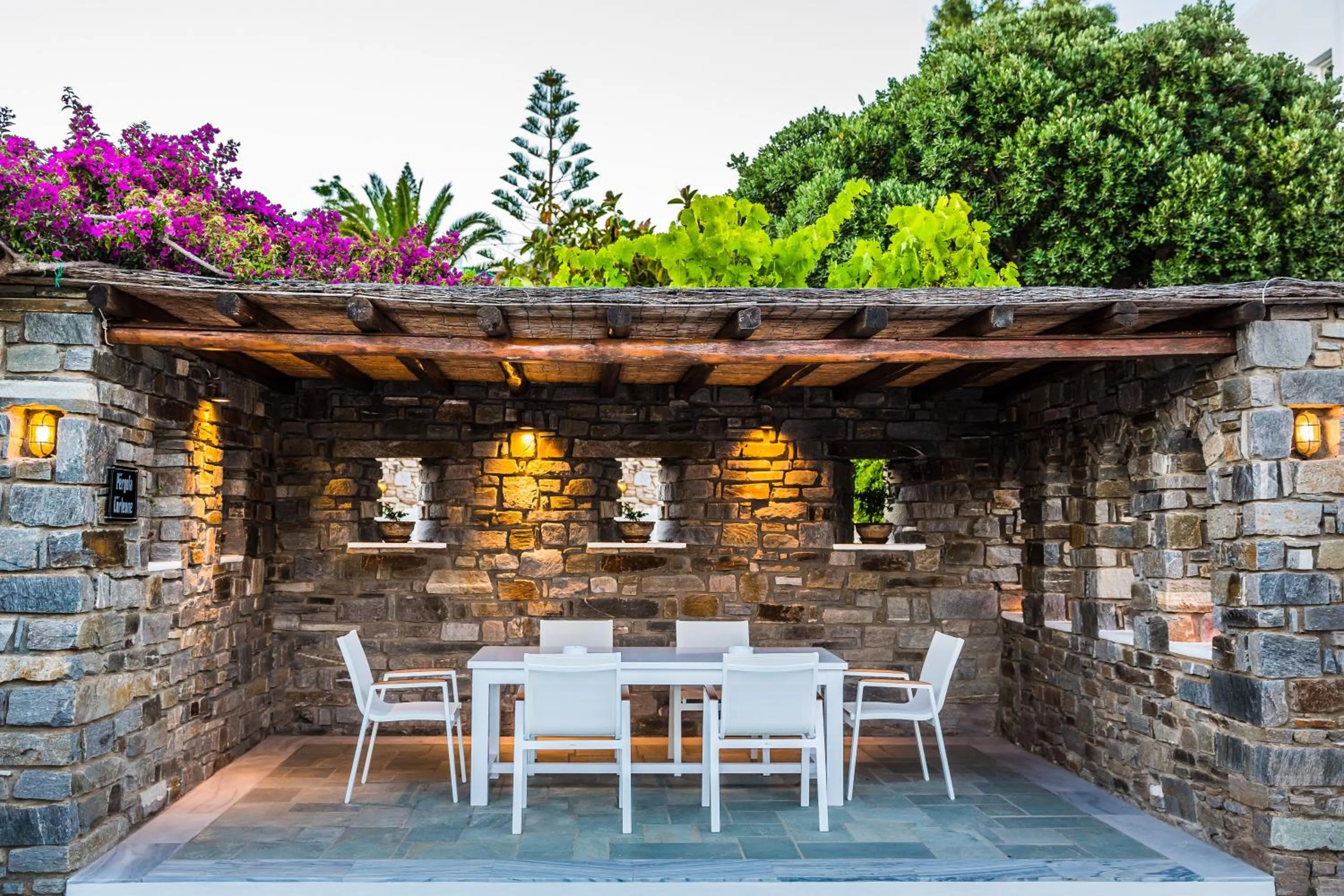 Patio in Roses Beach