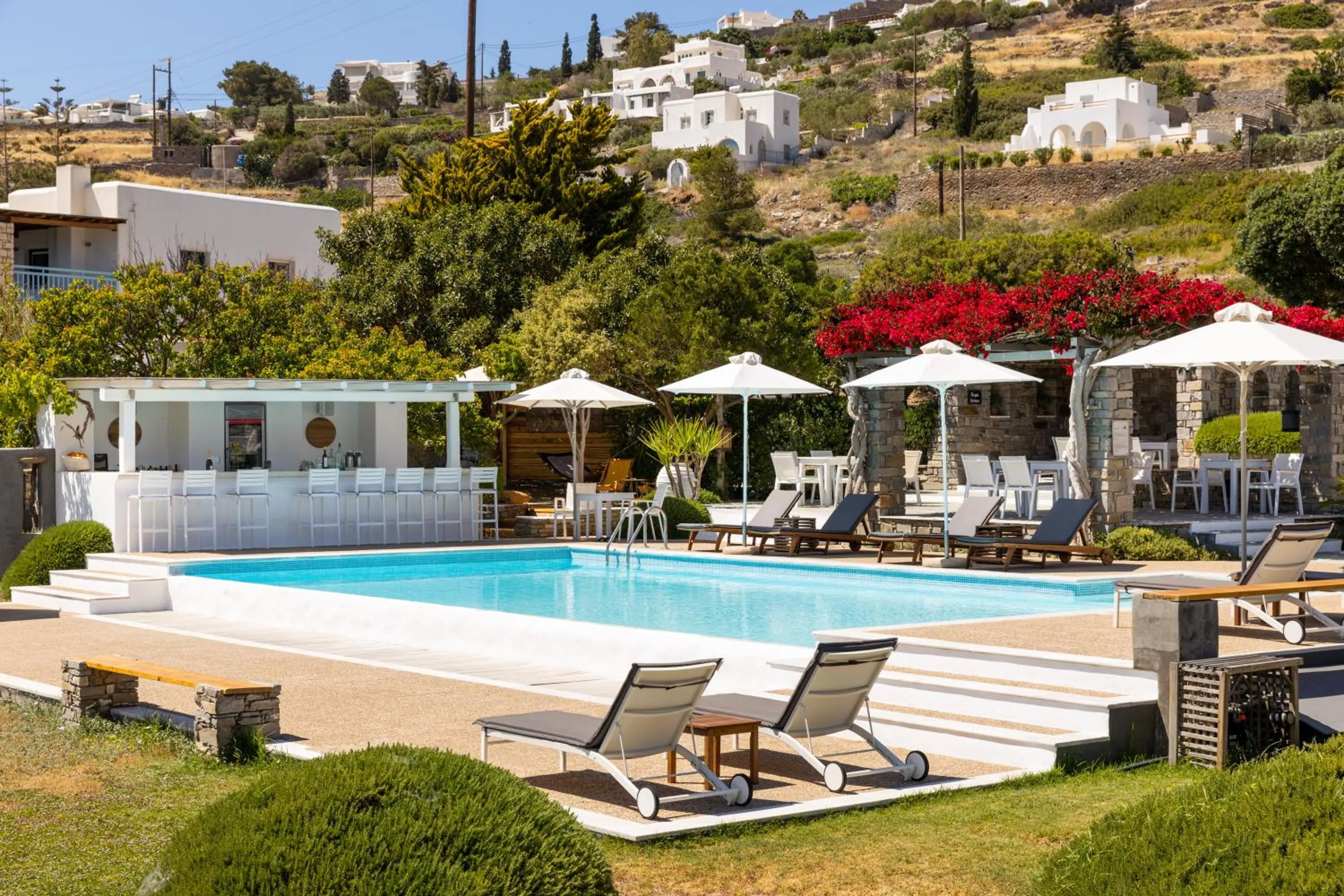 Swimming pool in Roses Beach