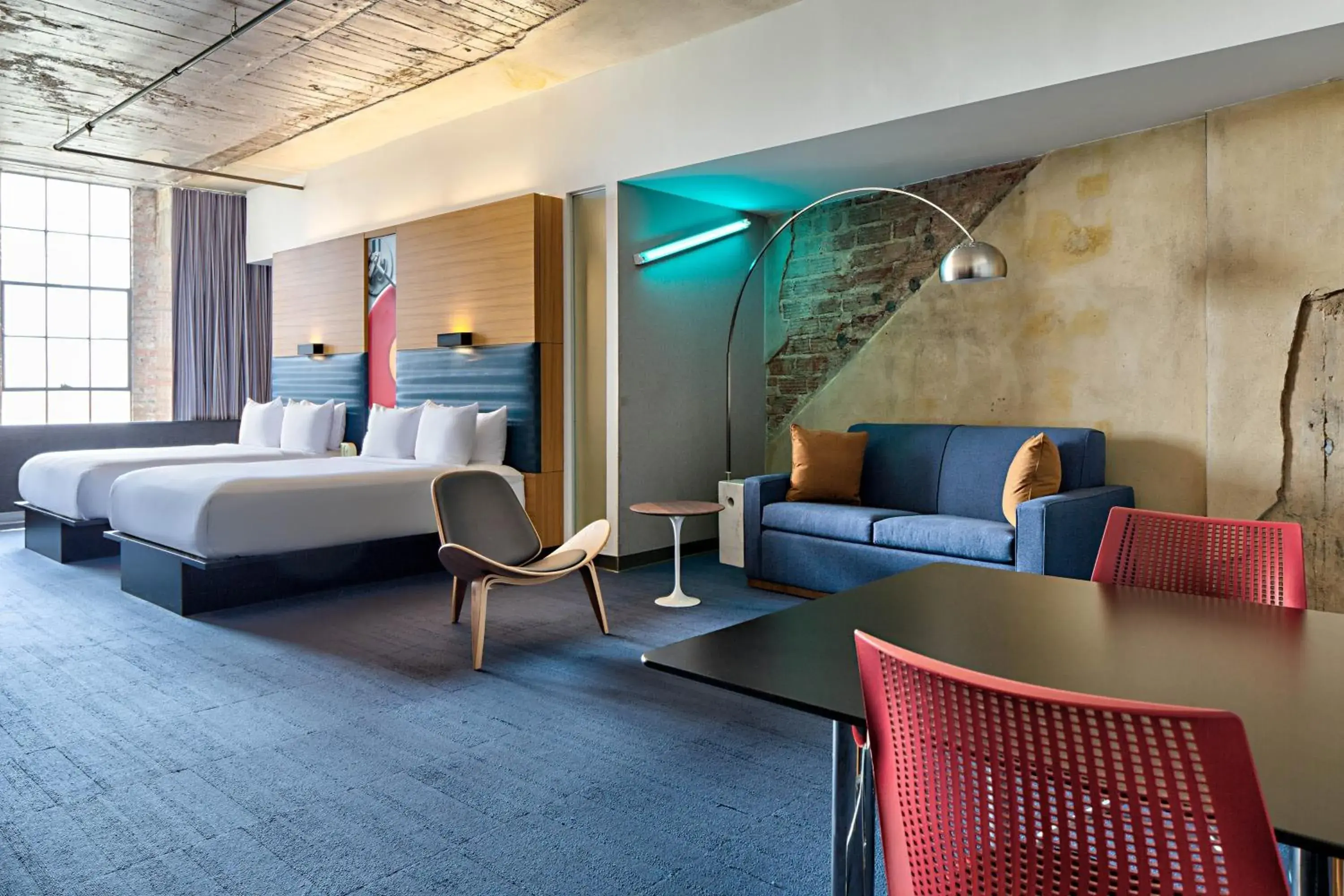 Savvy, Suite, 2 Queen, Sofa bed in Aloft Dallas Downtown Savvy, Suite, 2 Queen, Sofa bed in Aloft Dallas Downtown