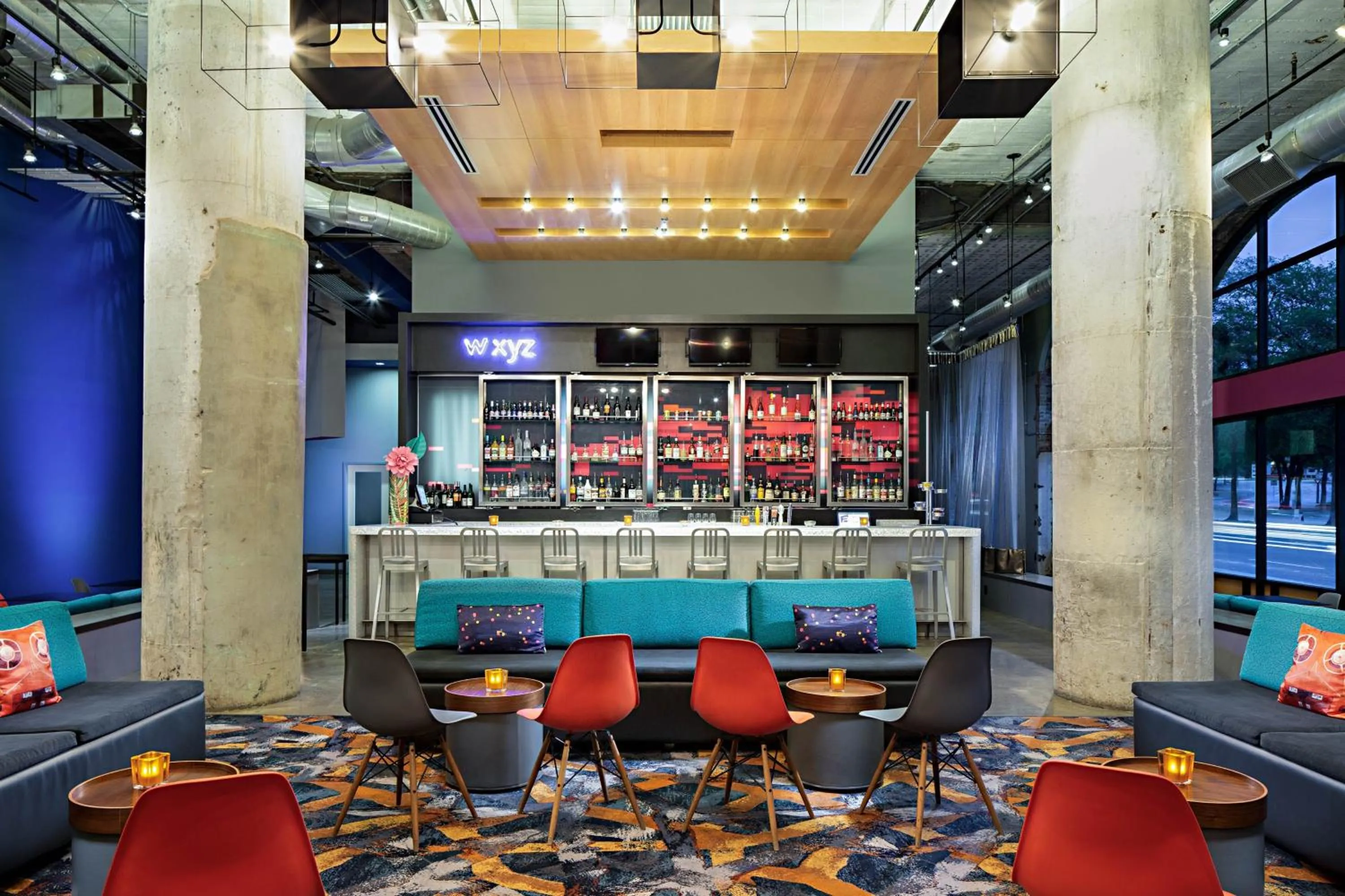 Lounge or bar in Aloft Dallas Downtown