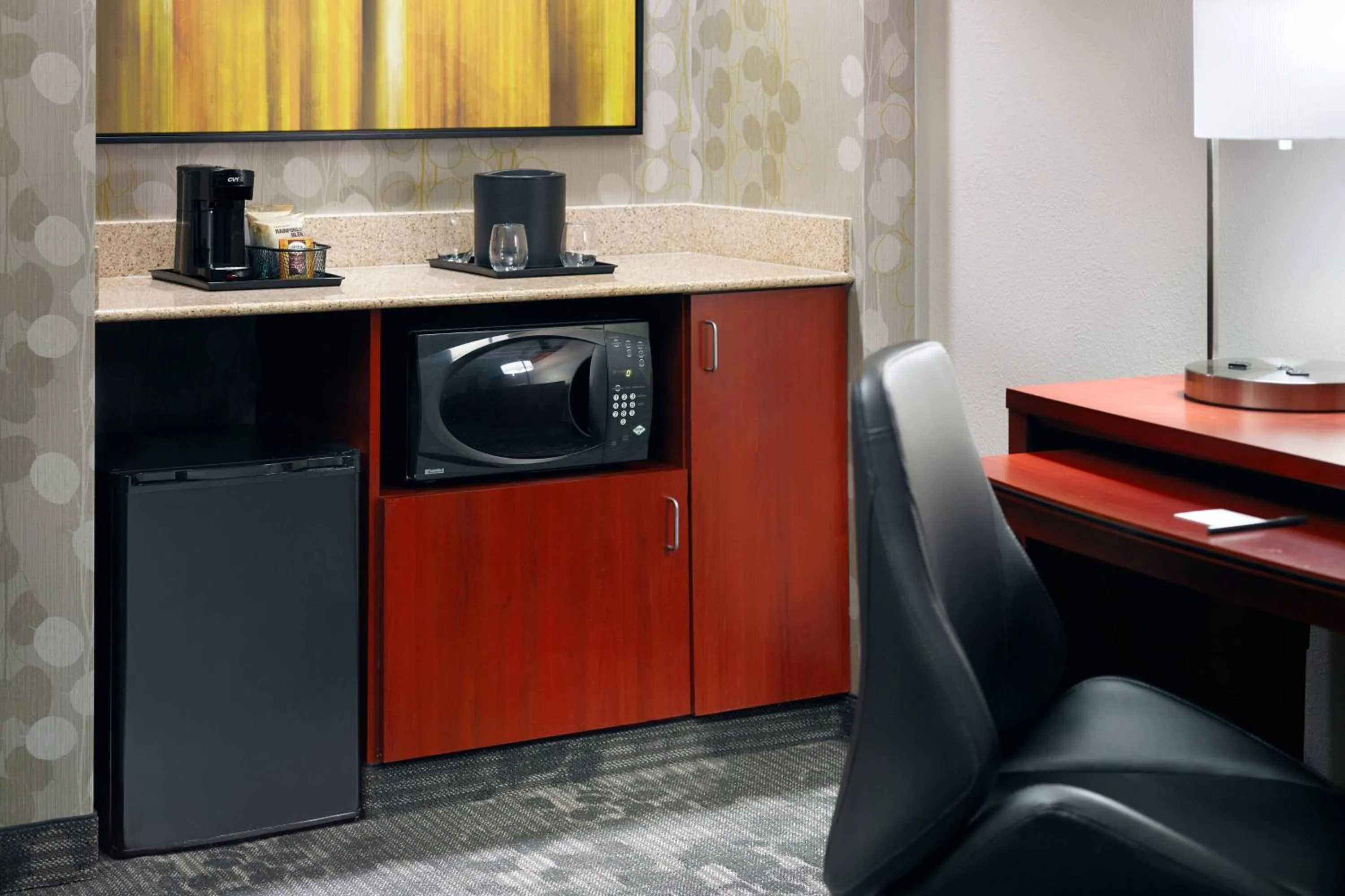 Lounge or bar in Courtyard by Marriott Perimeter Center