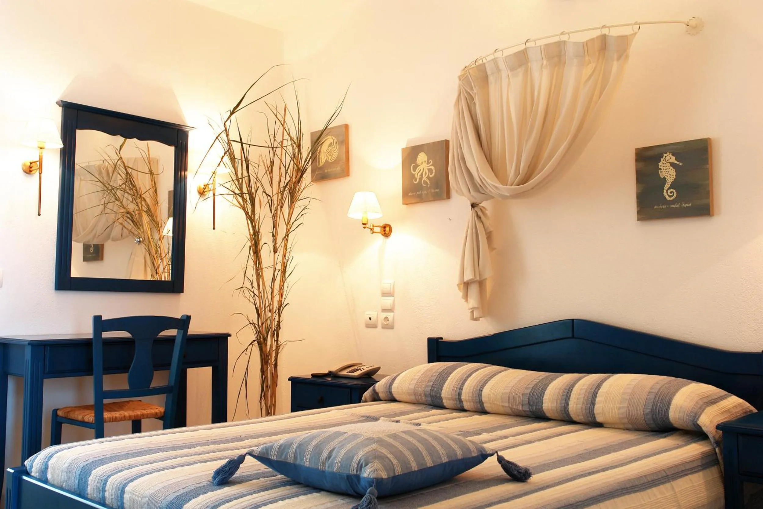 Bed in Vardia Bay Studios