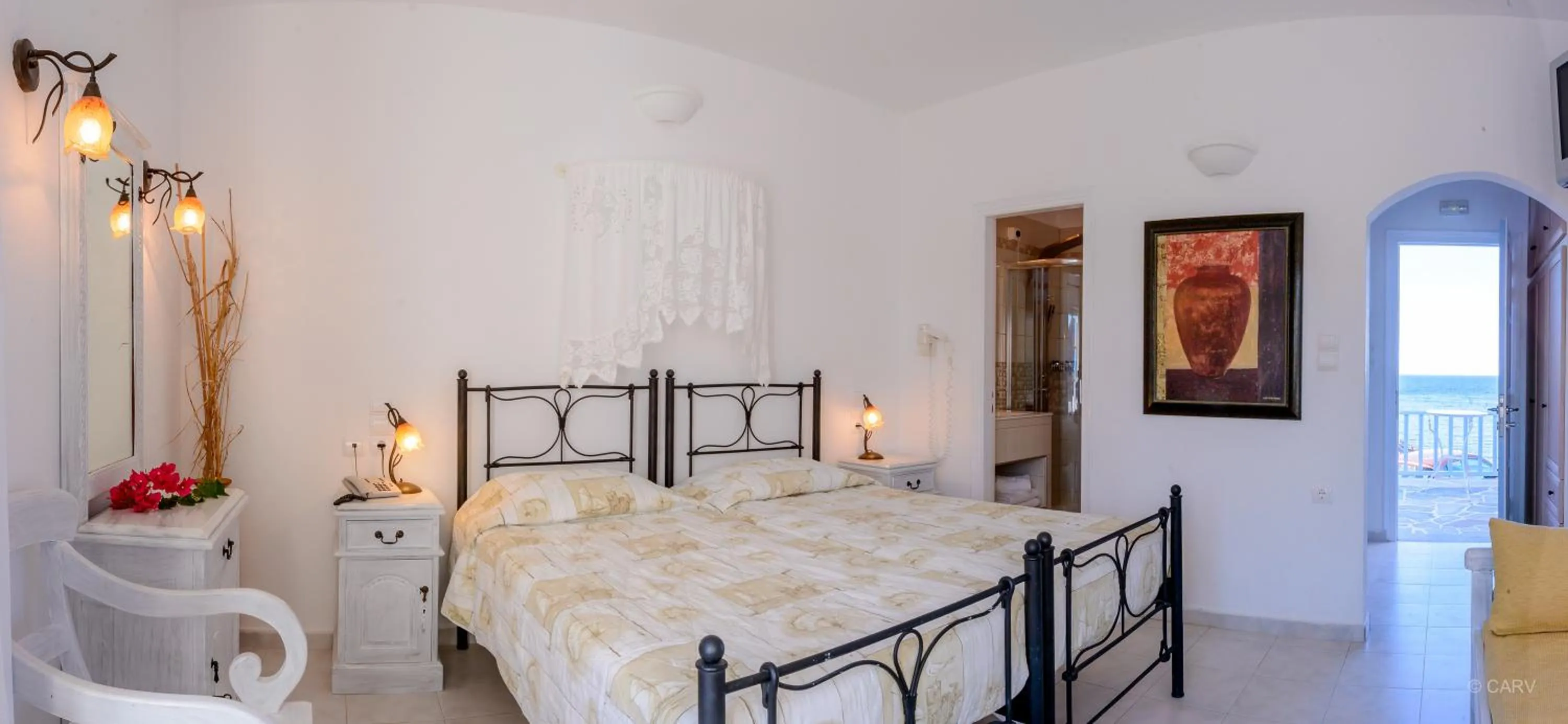 Bed in Vardia Bay Studios