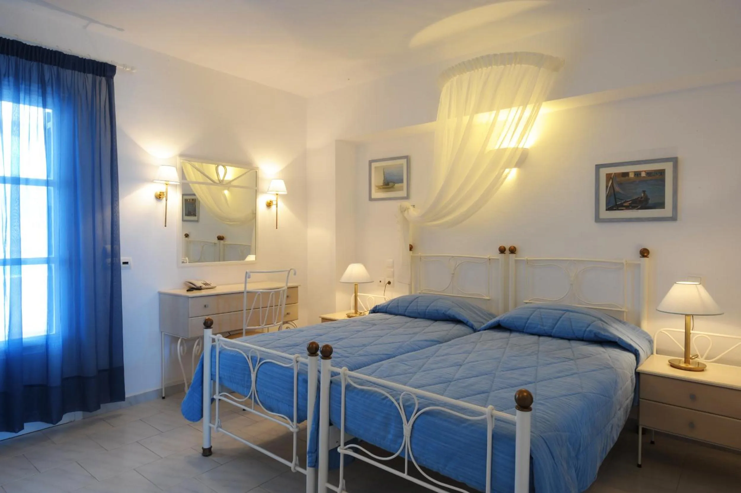 Day in Vardia Bay Studios