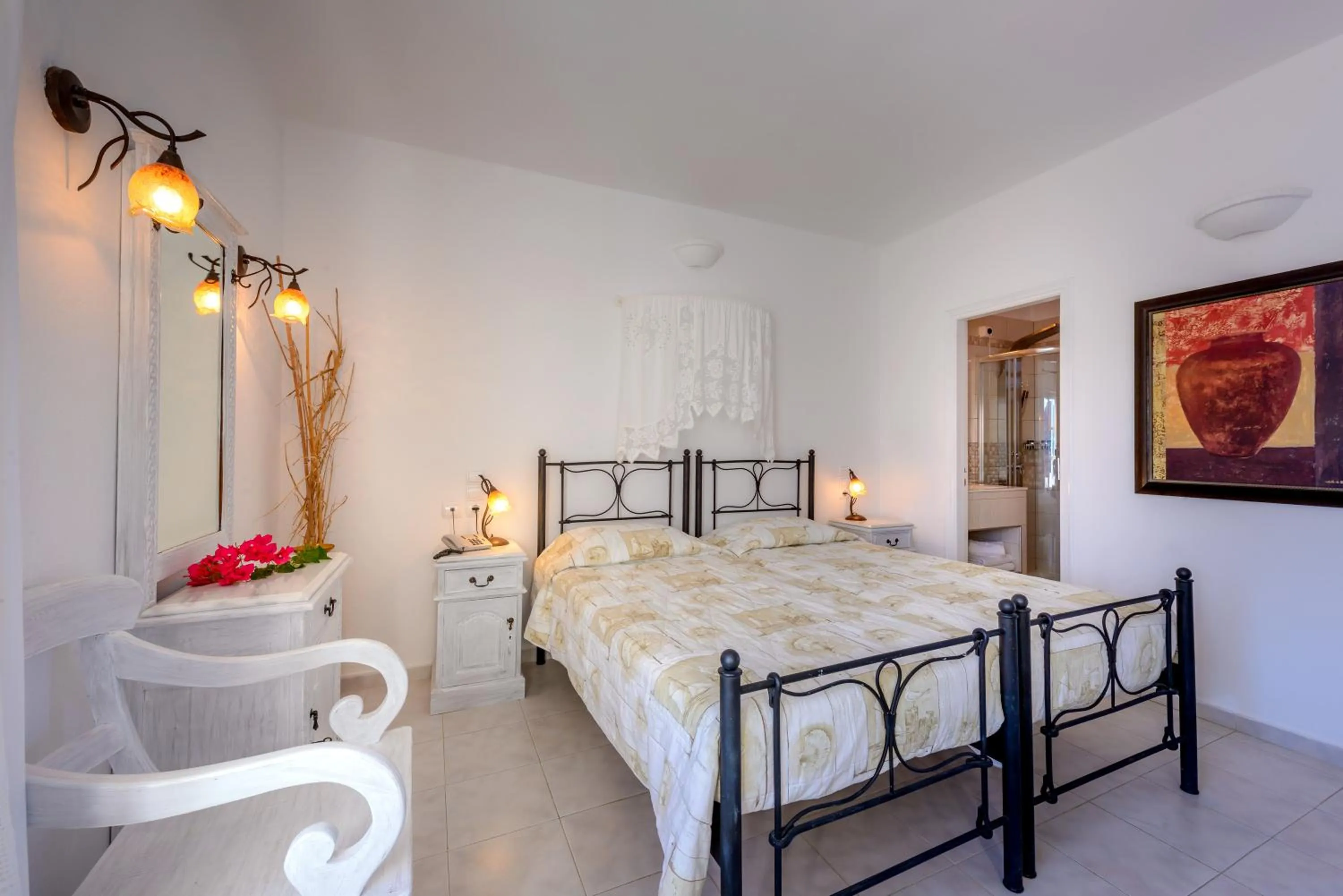 Bed in Vardia Bay Studios