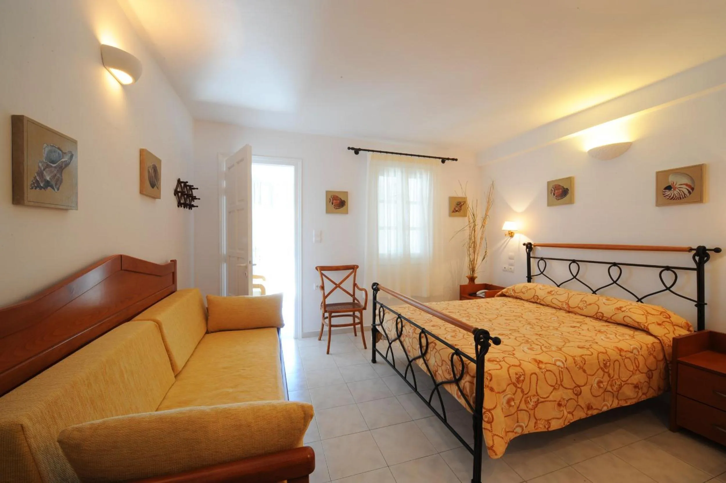 Day in Vardia Bay Studios