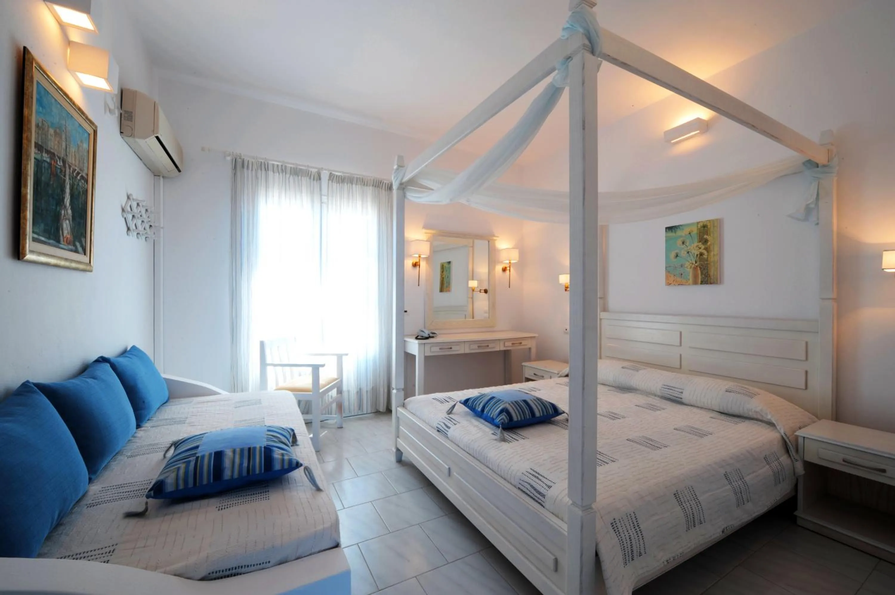 Day in Vardia Bay Studios