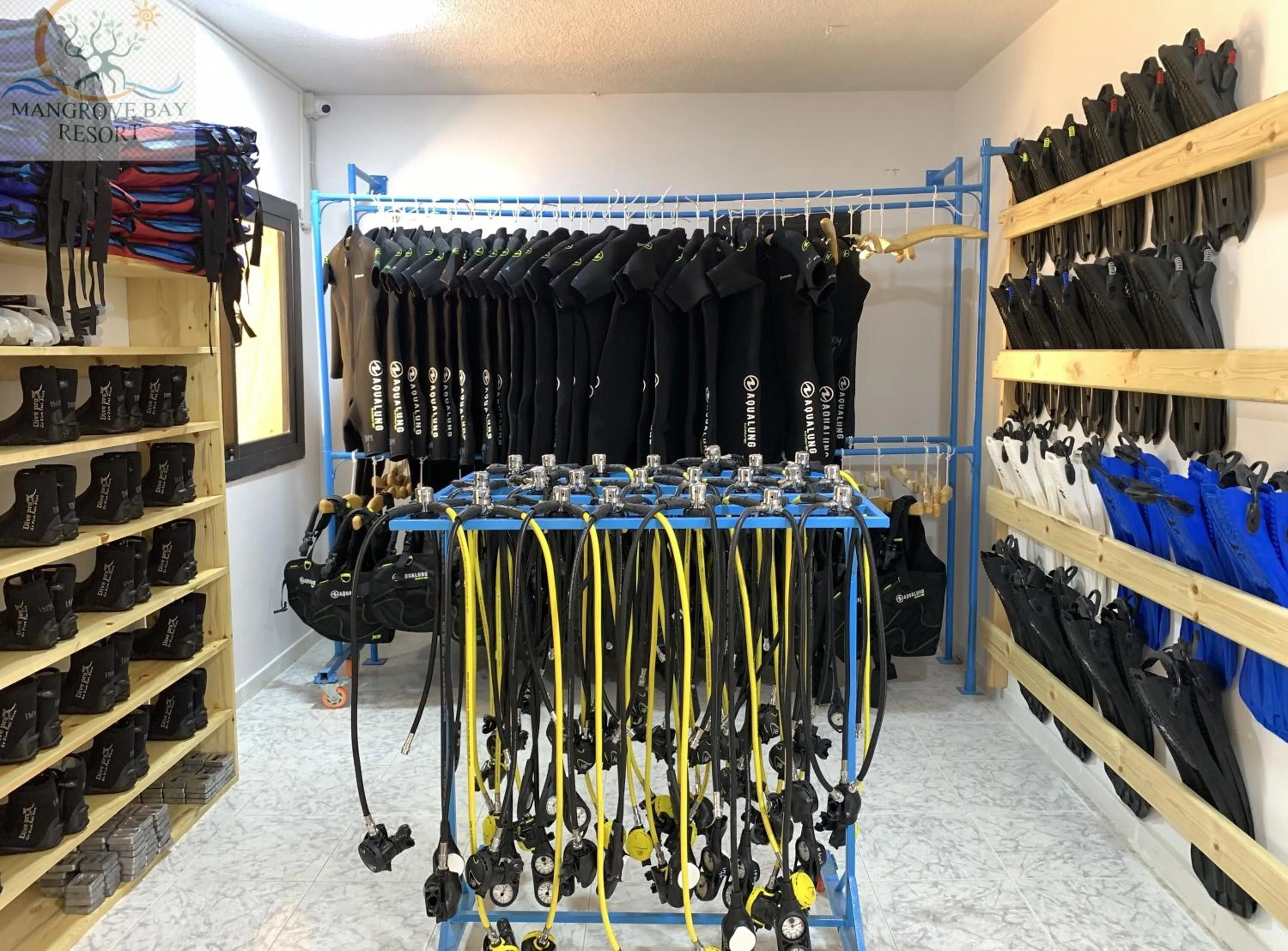 Diving in Mangrove Bay Resort