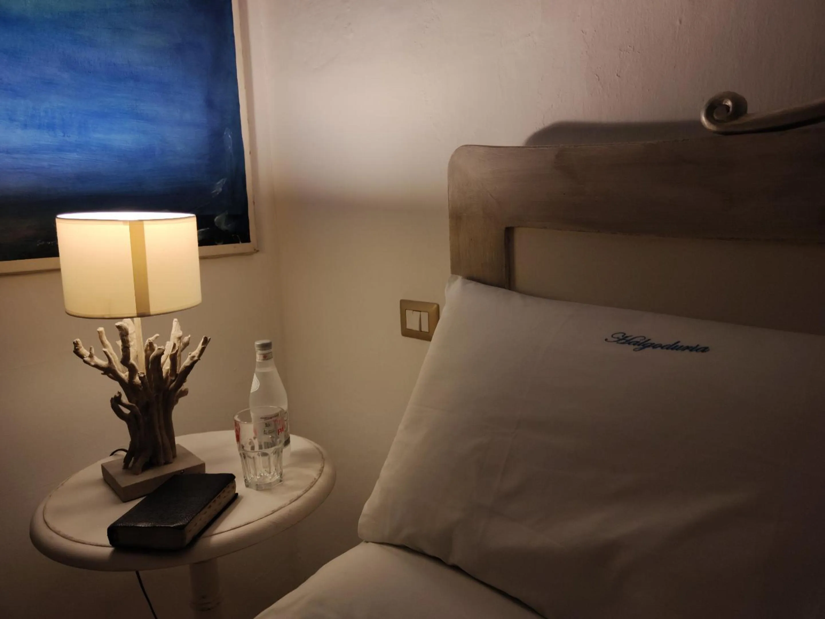 Other, Bed in Halgoduria