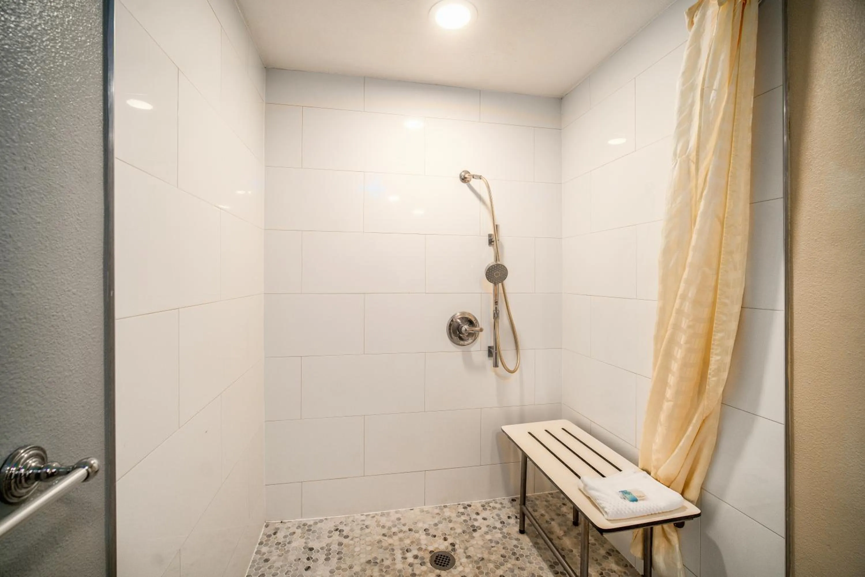 The Buena Park Hotel & Suites