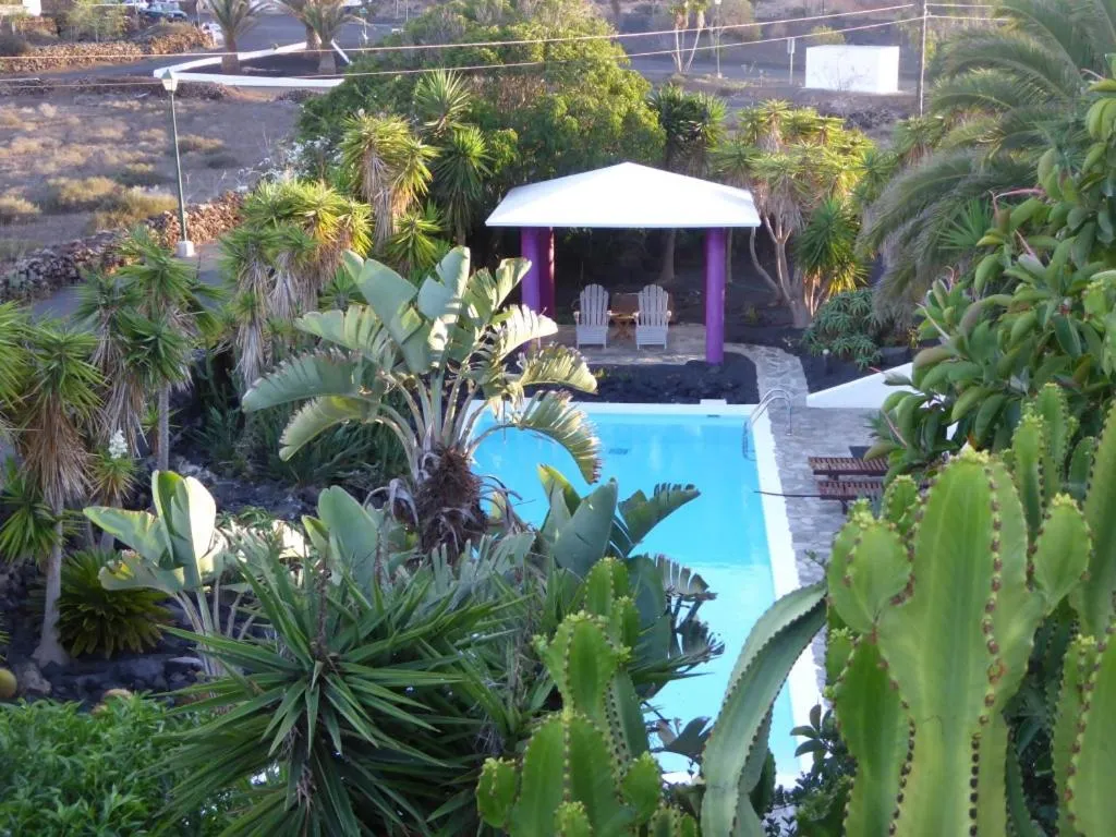 Pool view in Villa El Inti