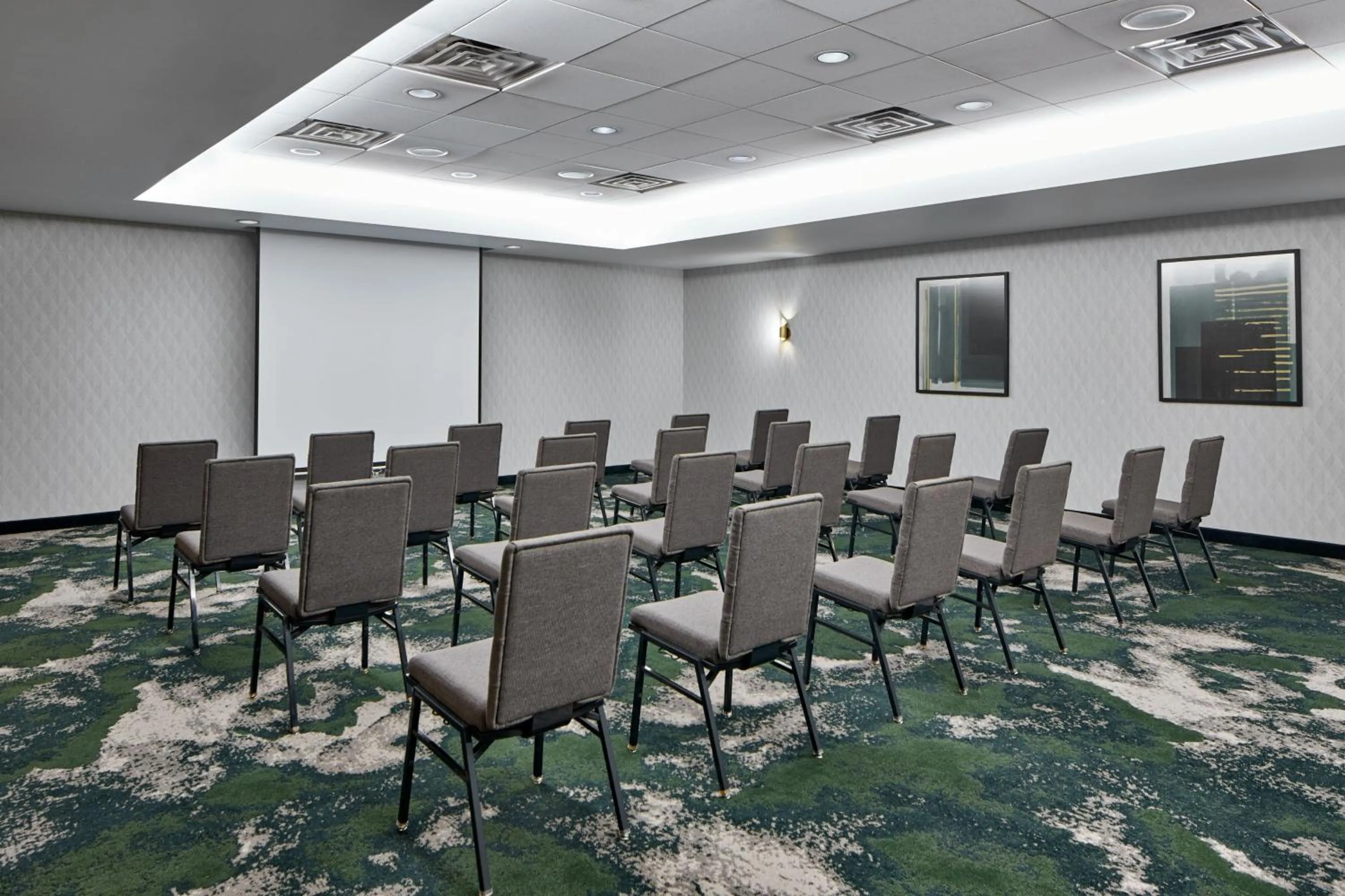 Meeting/conference room in Courtyard by Marriott Nashville Downtown