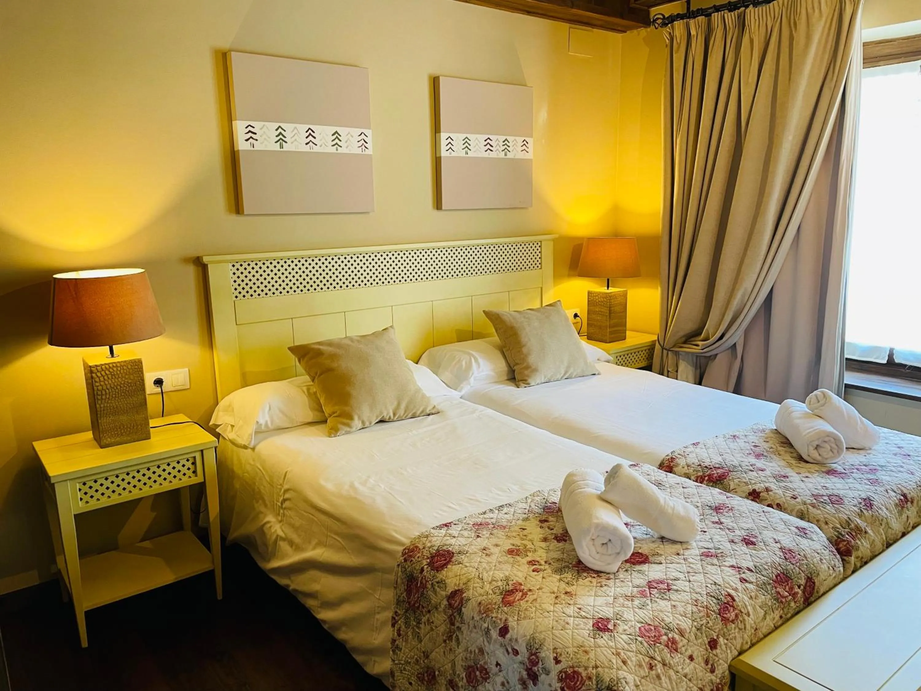 Property building, Bed in Tierras De Arán