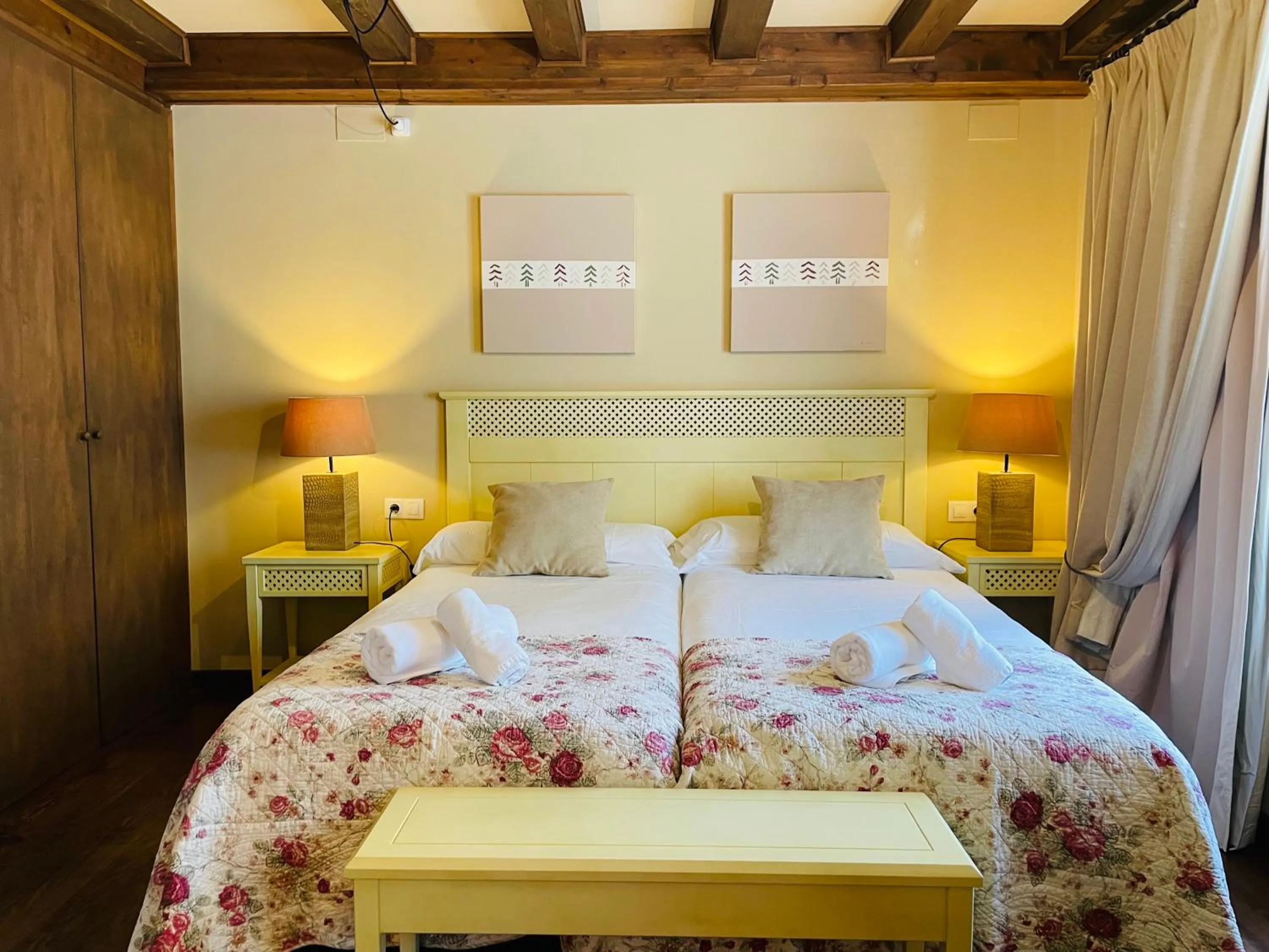 Property building, Bed in Tierras De Arán