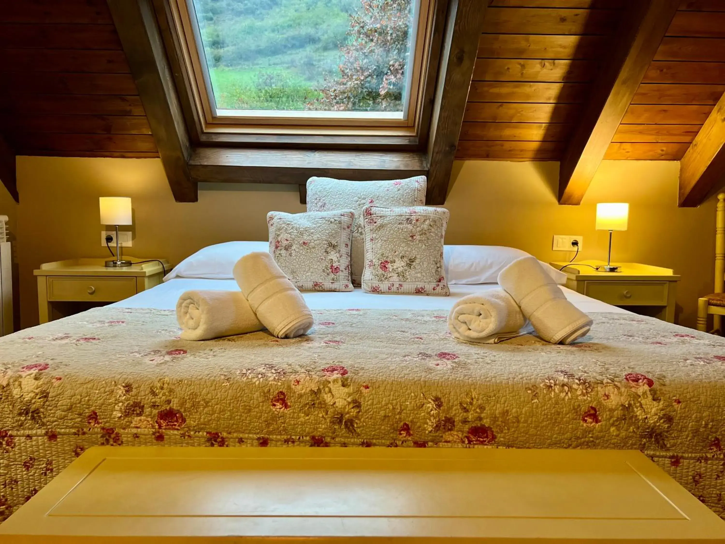 Suite with Mountain View in Tierras De Arán Suite with Mountain View in Tierras De Arán