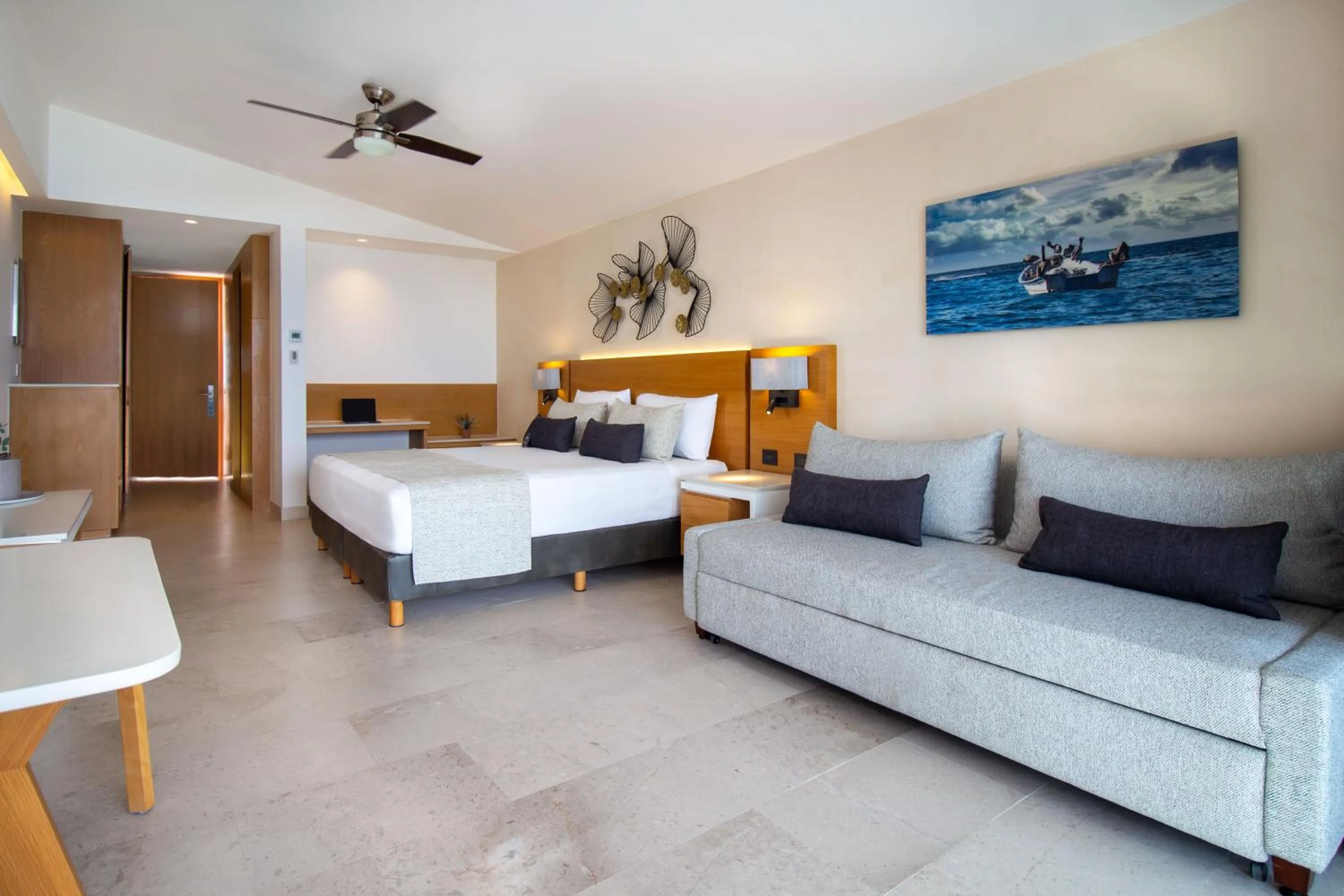 Living room, Bed in Sunset Plaza Beach Resort Puerto Vallarta All Inclusive