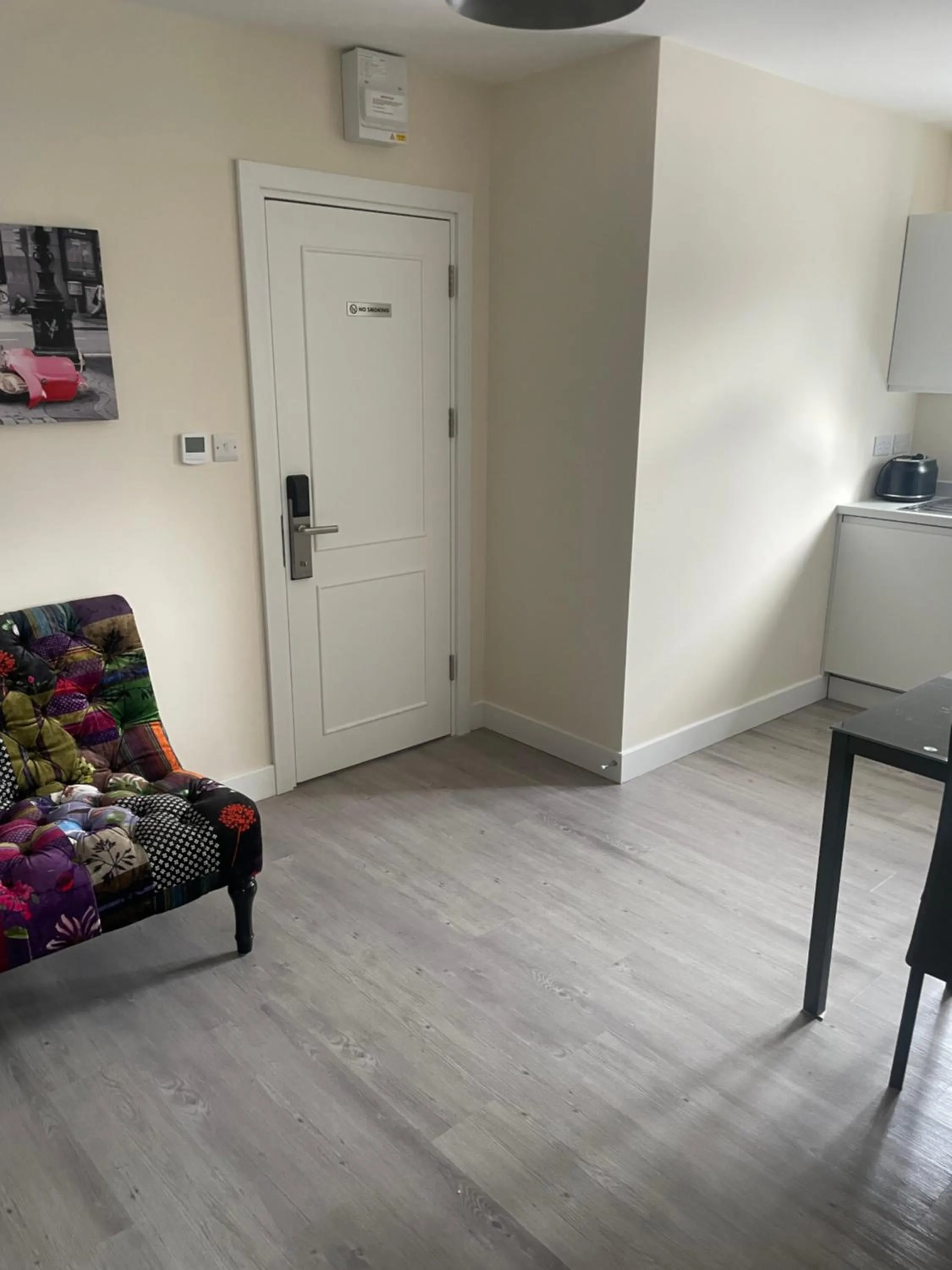 Living room in Regal Hotel