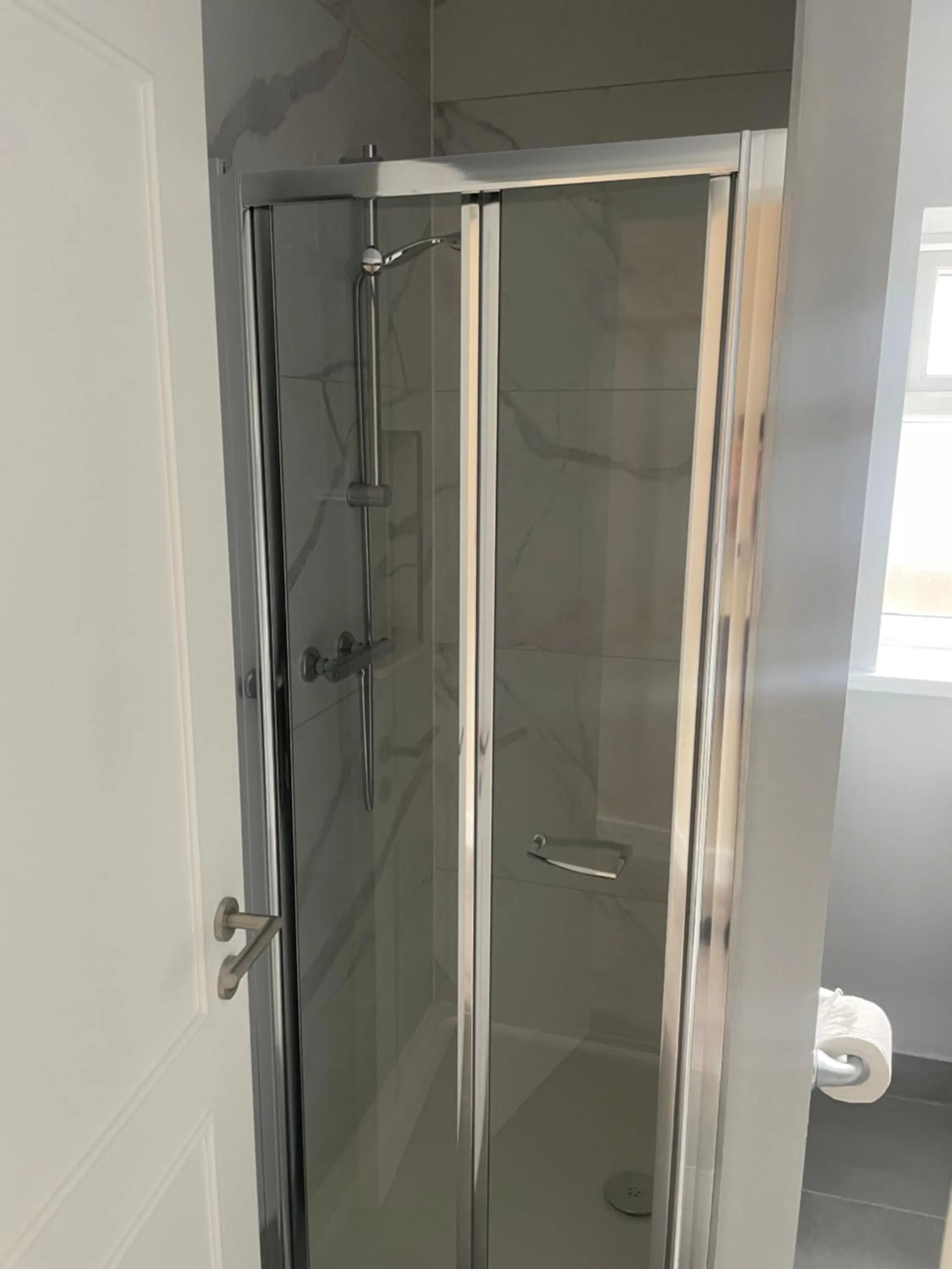 Bathroom in Regal Hotel