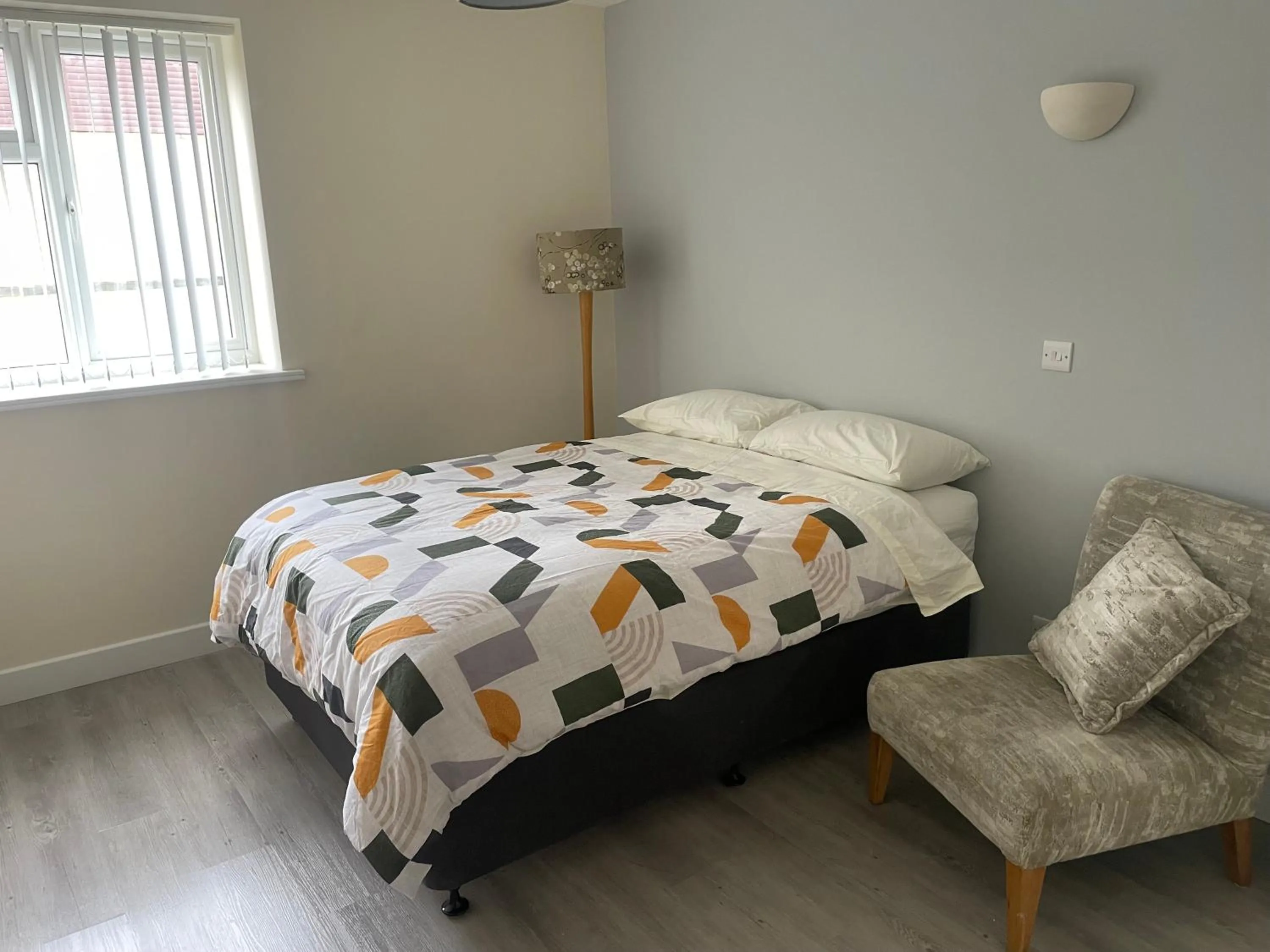 Bedroom, Bed in Regal Hotel