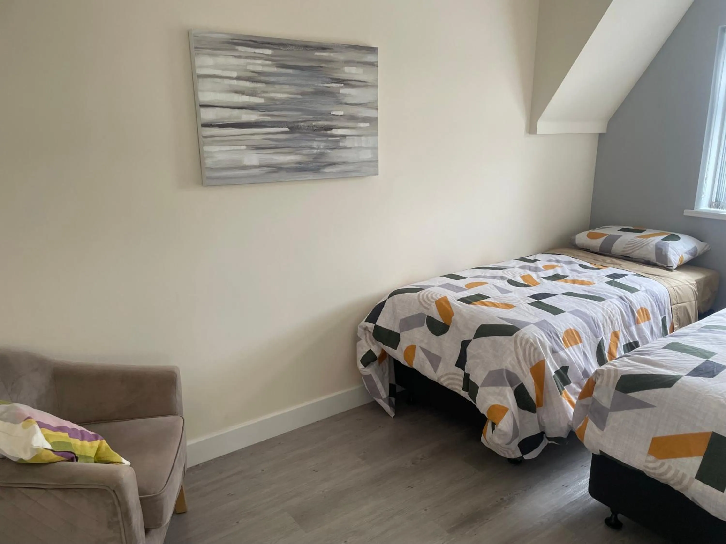 Bedroom, Bed in Regal Hotel