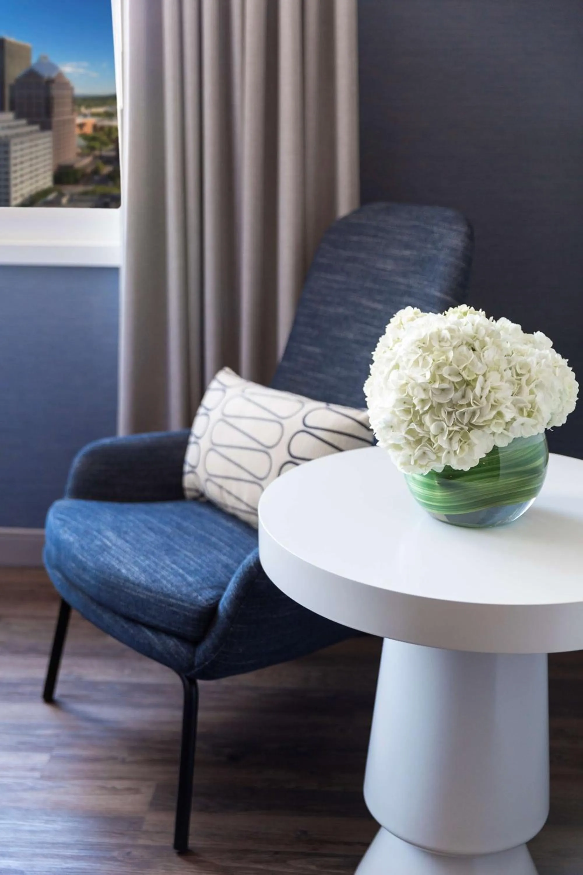 Photo of the whole room in Hyatt Regency Rochester