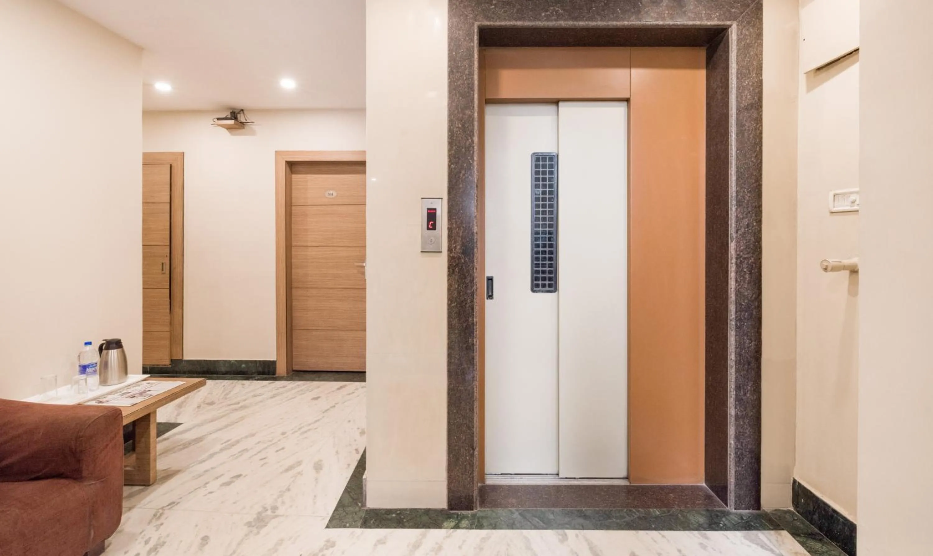 elevator in Treebo Pal Comfort