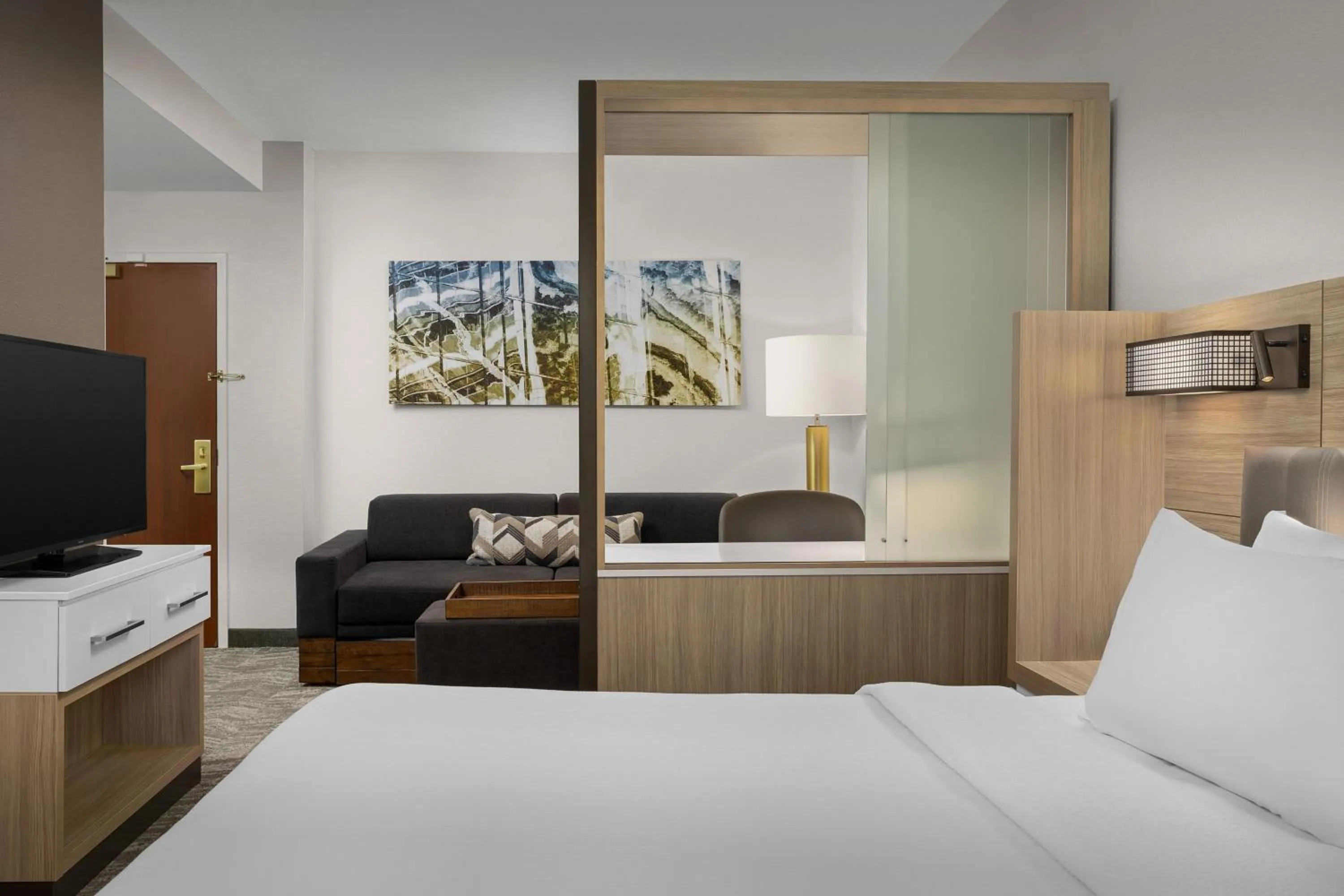 Bedroom, Bed in SpringHill Suites Boston Peabody